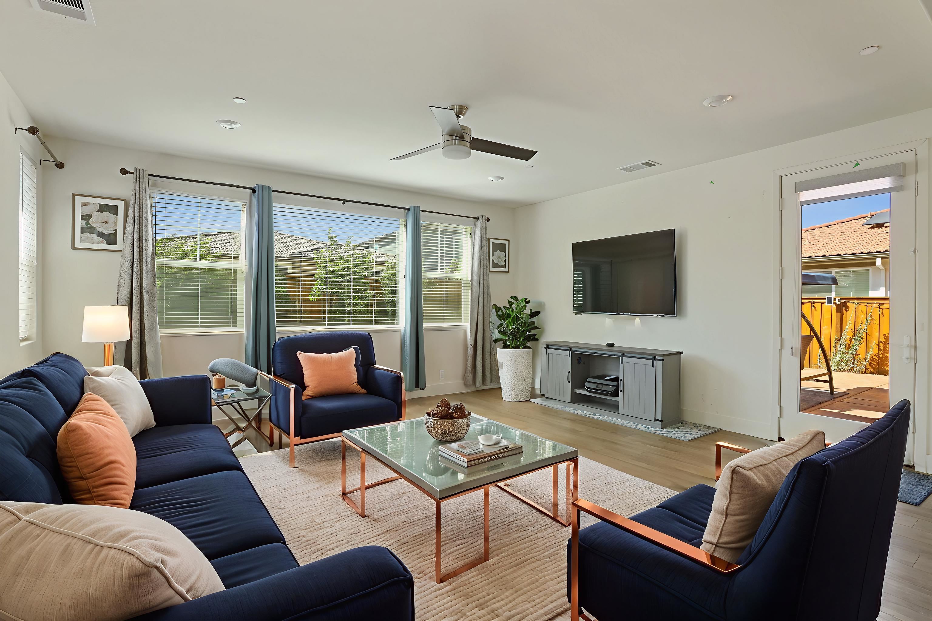 Detail Gallery Image 4 of 53 For 2605 Luna Ave, Tracy,  CA 95377 - 4 Beds | 3 Baths