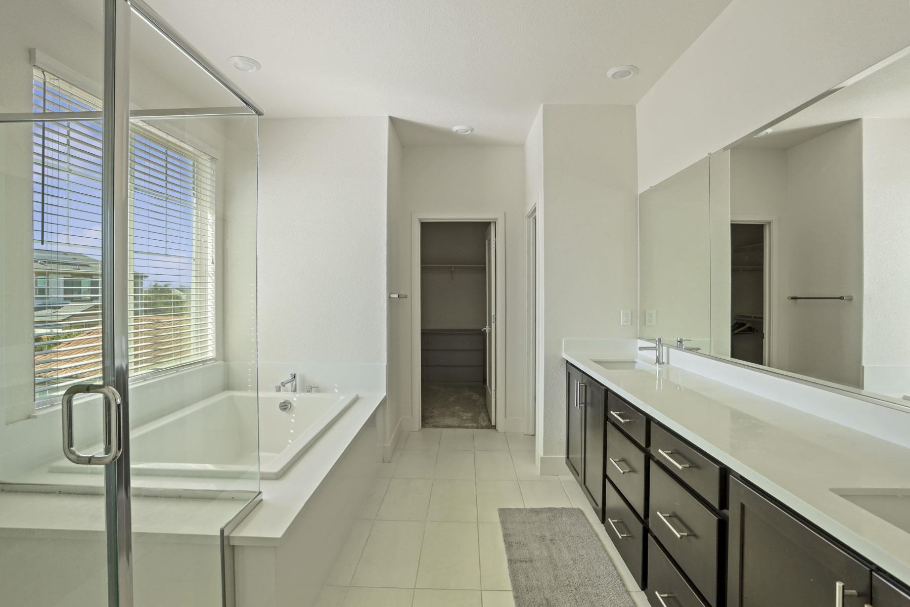 Detail Gallery Image 38 of 53 For 2605 Luna Ave, Tracy,  CA 95377 - 4 Beds | 3 Baths