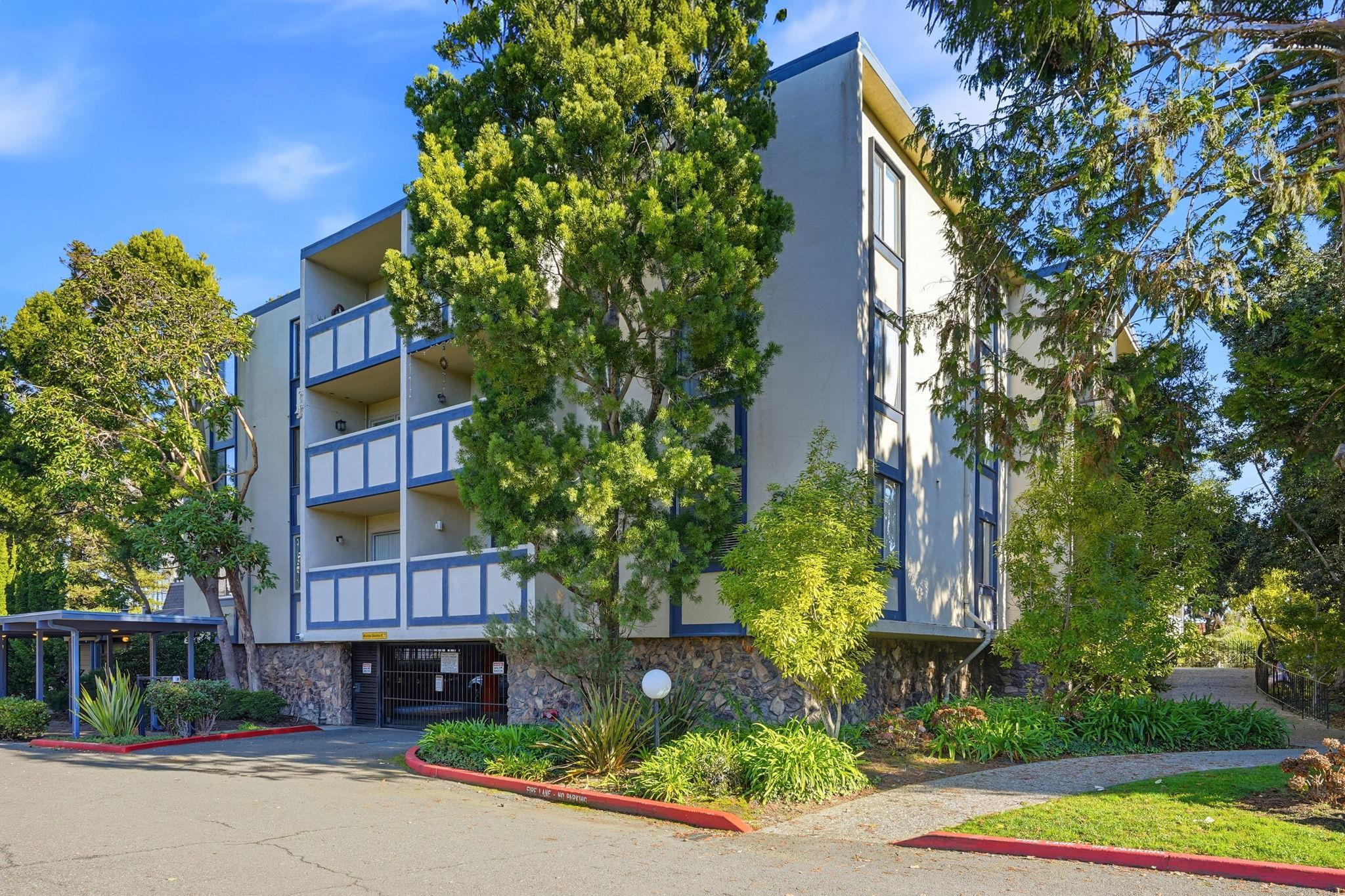 Photo #1: 41119757 Listing: Photo #1