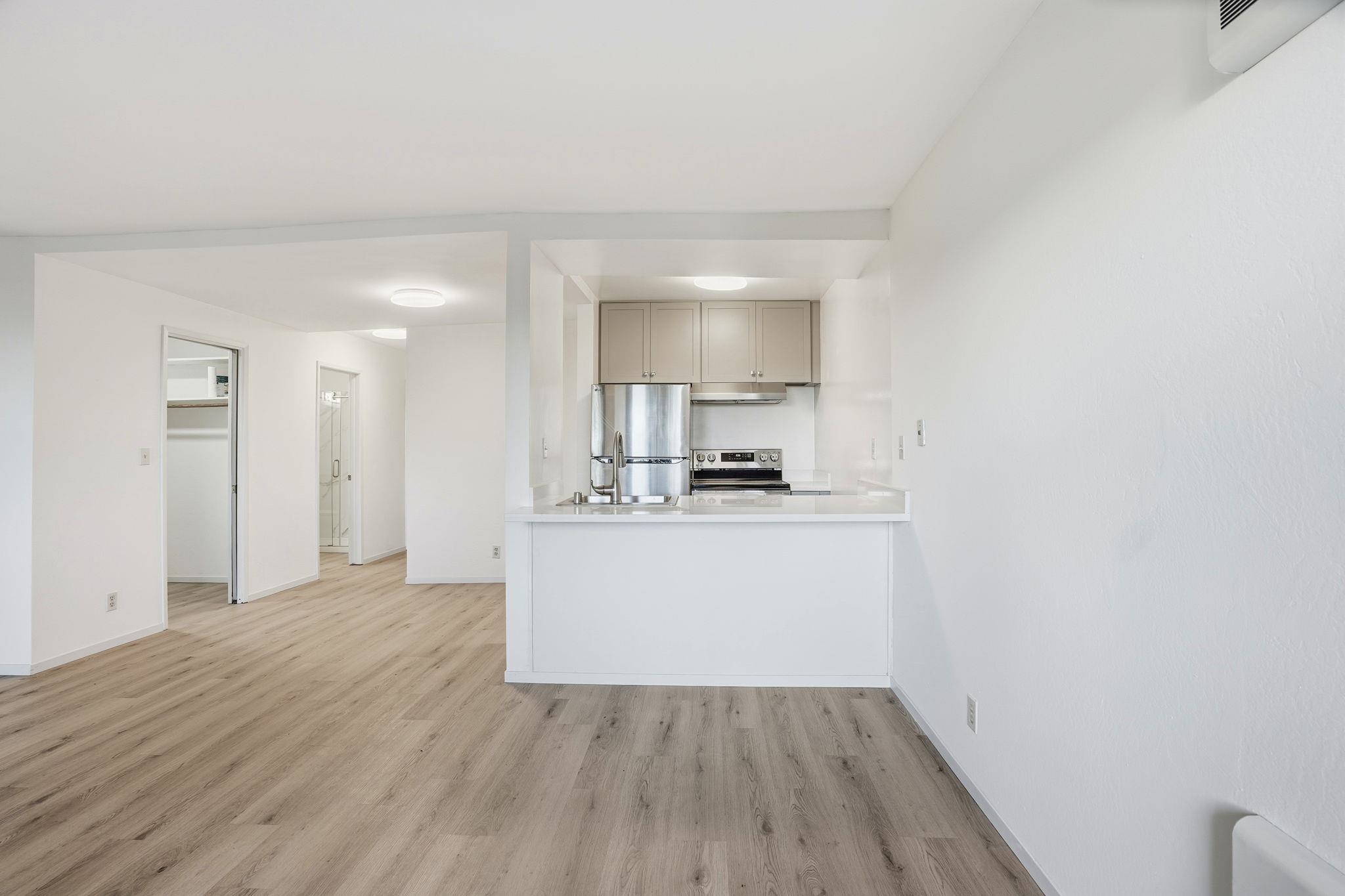 Photo #8: 41119757 Listing: Photo #8