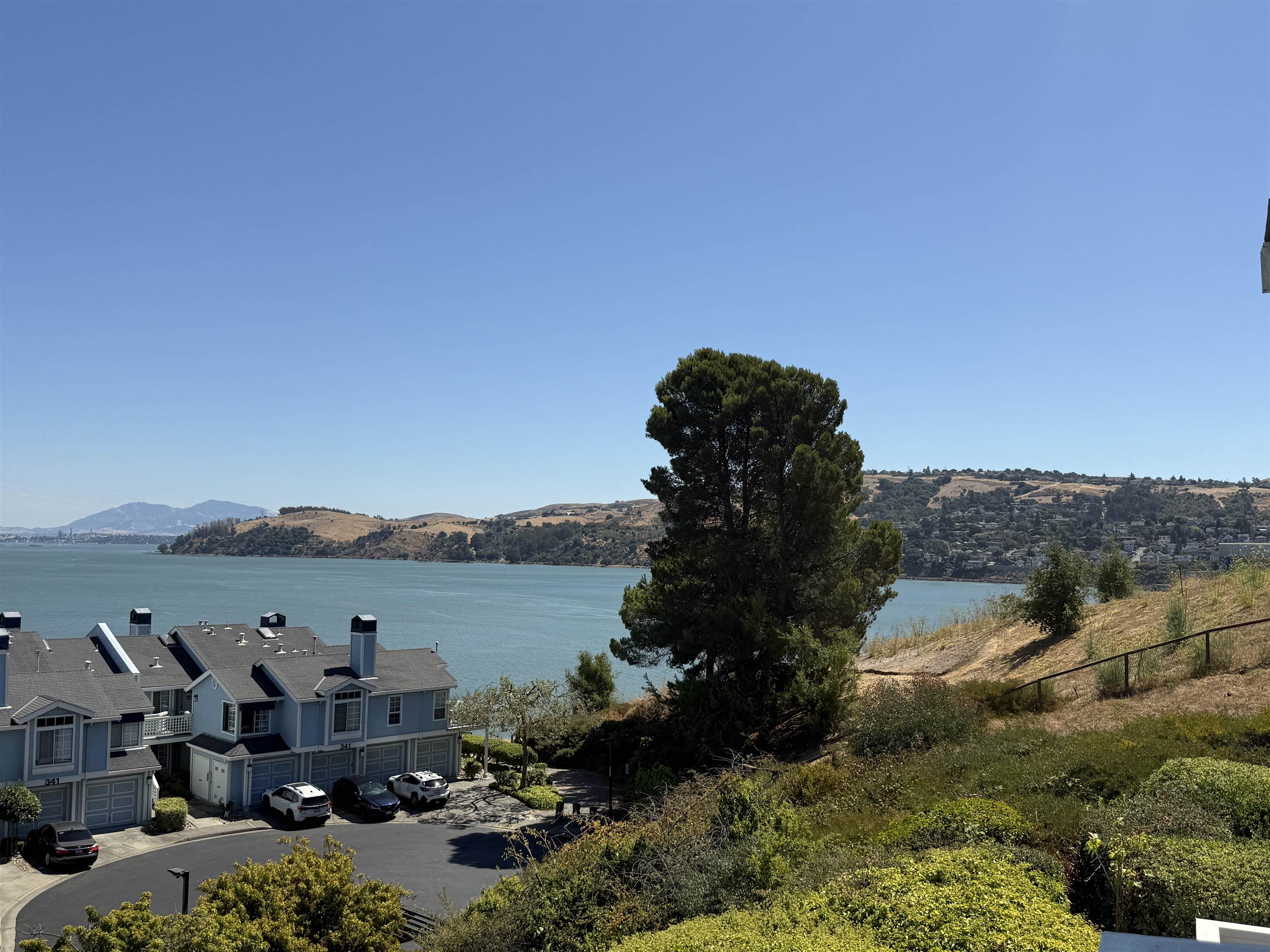 Detail Gallery Image 27 of 33 For 611 Sea Ranch Ct #6,  Vallejo,  CA 94591 - 2 Beds | 2 Baths