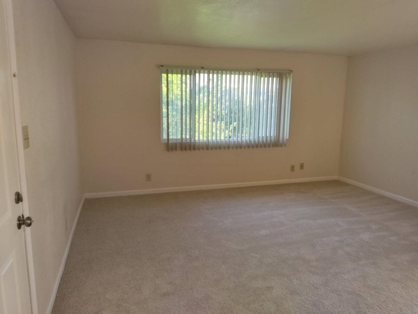 Front Image Thumbnail for CC41119769