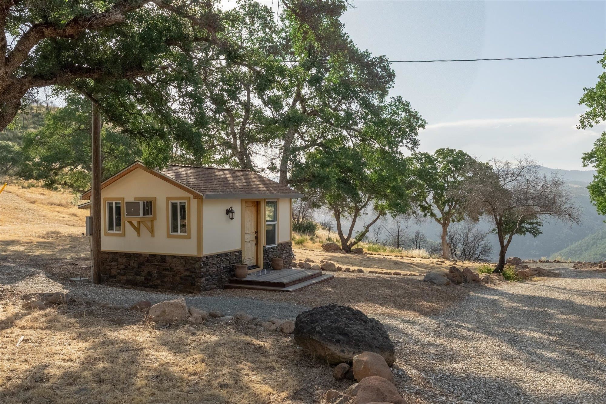 Detail Gallery Image 2 of 33 For 5535 Parrotts Ferry Road, Murphys,  CA 95251 - 1 Beds | 1 Baths