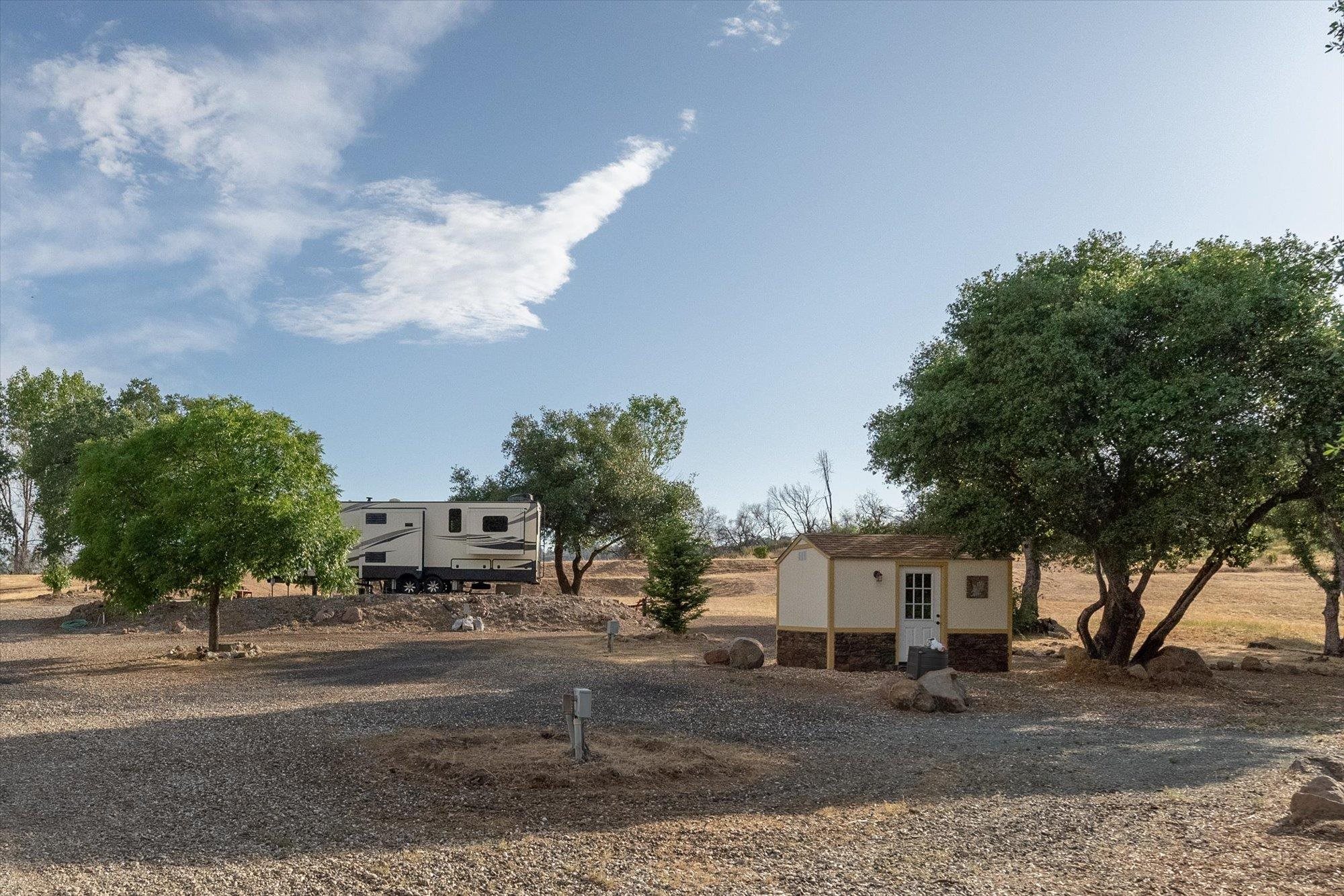 Detail Gallery Image 3 of 33 For 5535 Parrotts Ferry Road, Murphys,  CA 95251 - 1 Beds | 1 Baths