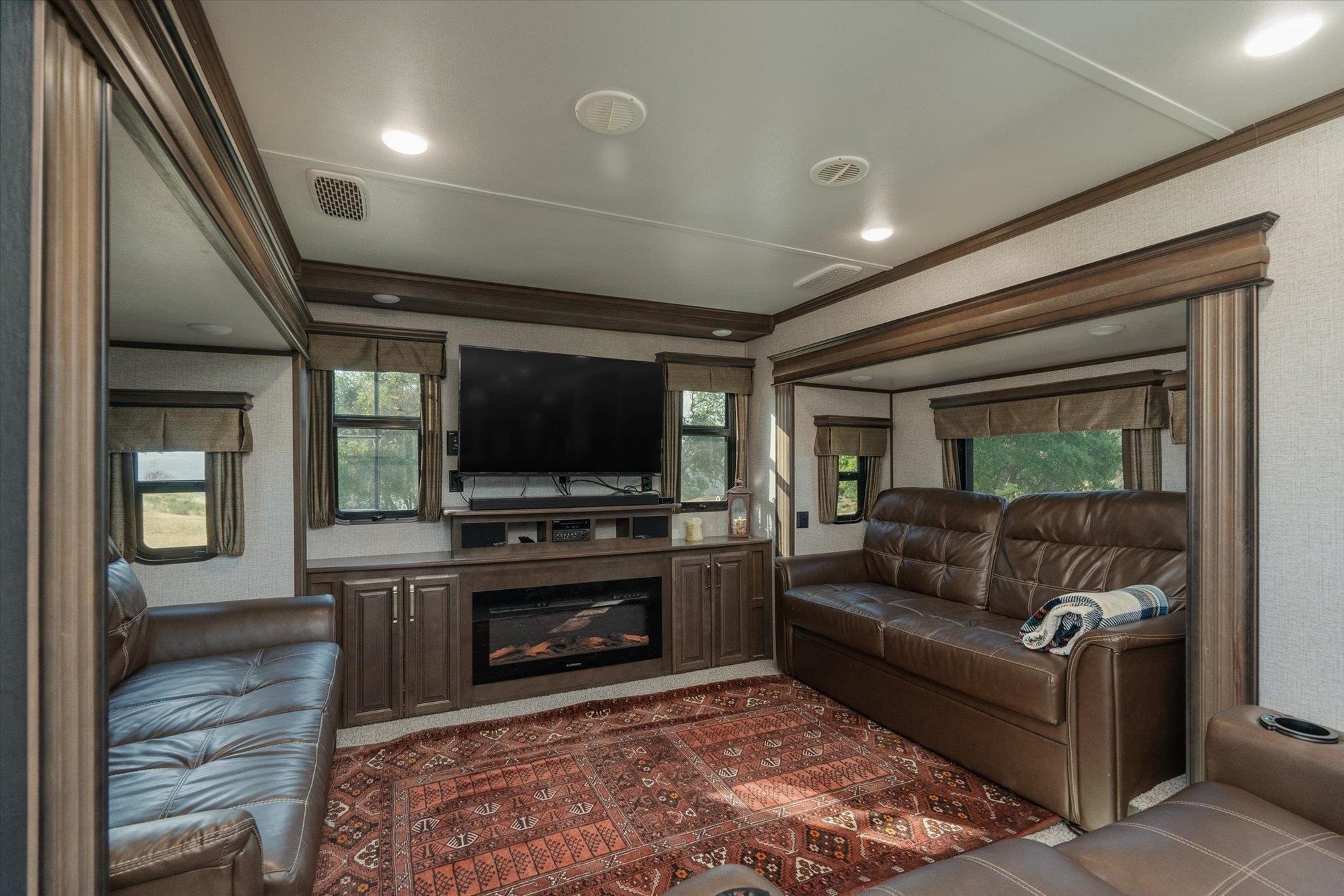 Detail Gallery Image 22 of 33 For 5535 Parrotts Ferry Road, Murphys,  CA 95251 - 1 Beds | 1 Baths