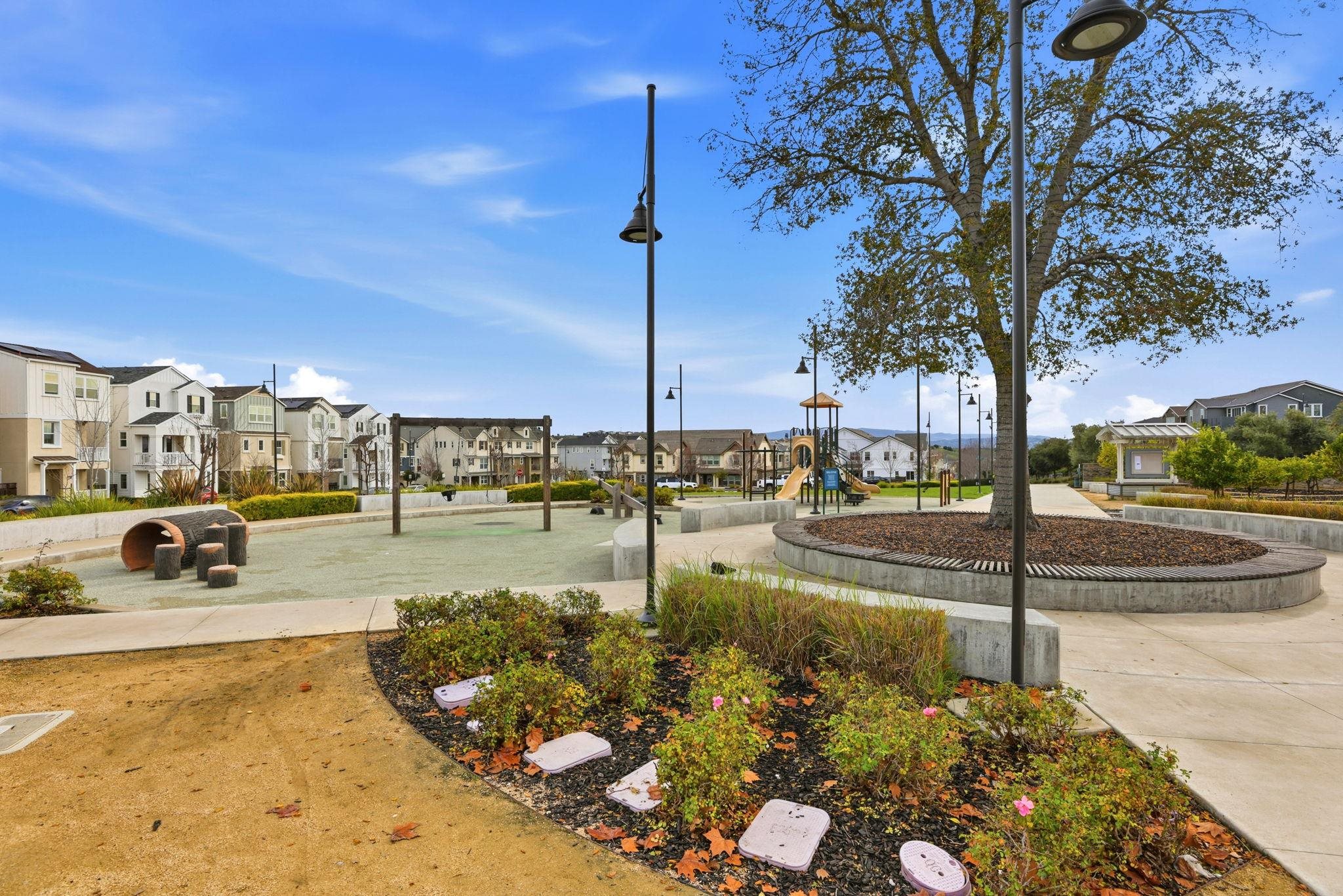 Detail Gallery Image 23 of 25 For 4386 Healdsburg Way, Dublin,  CA 94568 - 4 Beds | 3/1 Baths