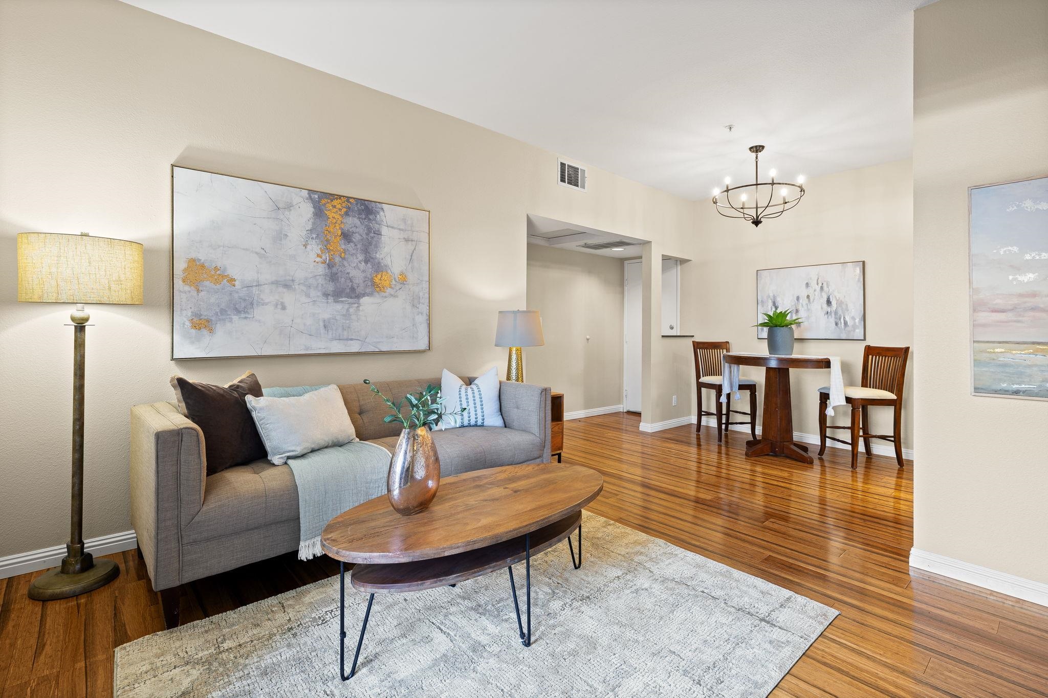 Photo #3: 41119775 Listing: Photo #3