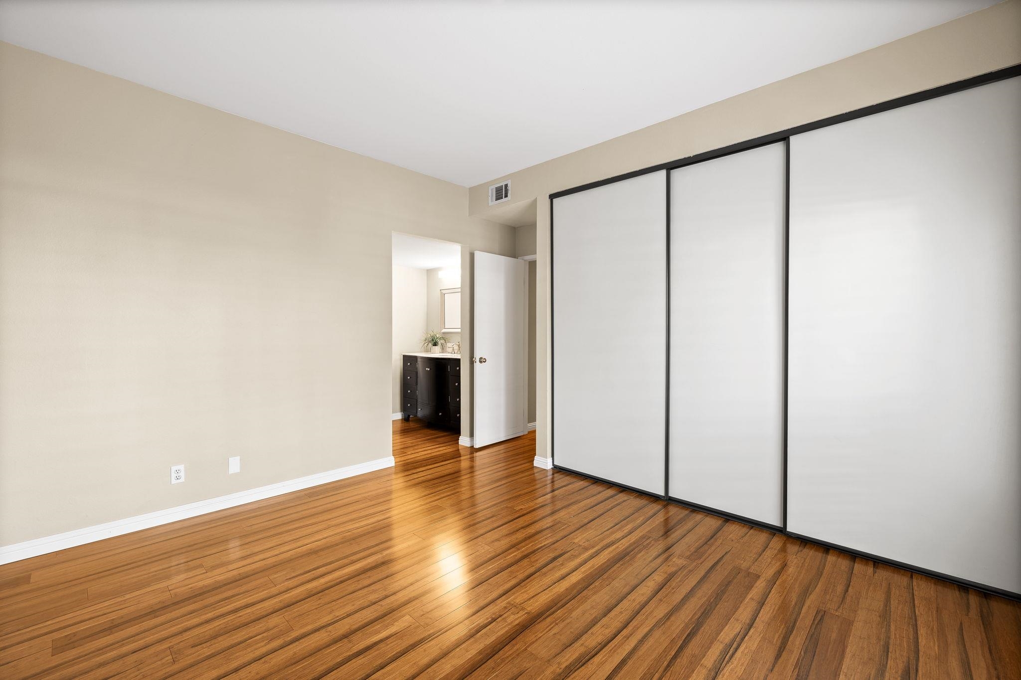 Photo #9: 41119775 Listing: Photo #9