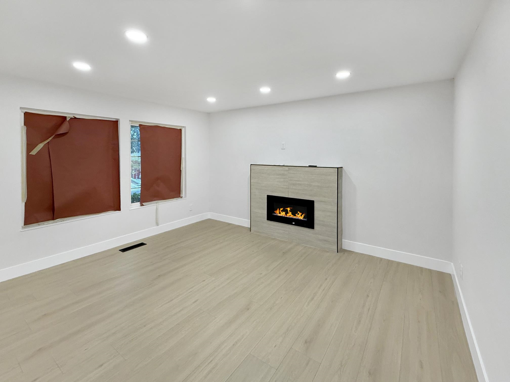 Detail Gallery Image 4 of 13 For 1158 Jensen Cir, Pittsburg,  CA 94565 - 3 Beds | 2 Baths