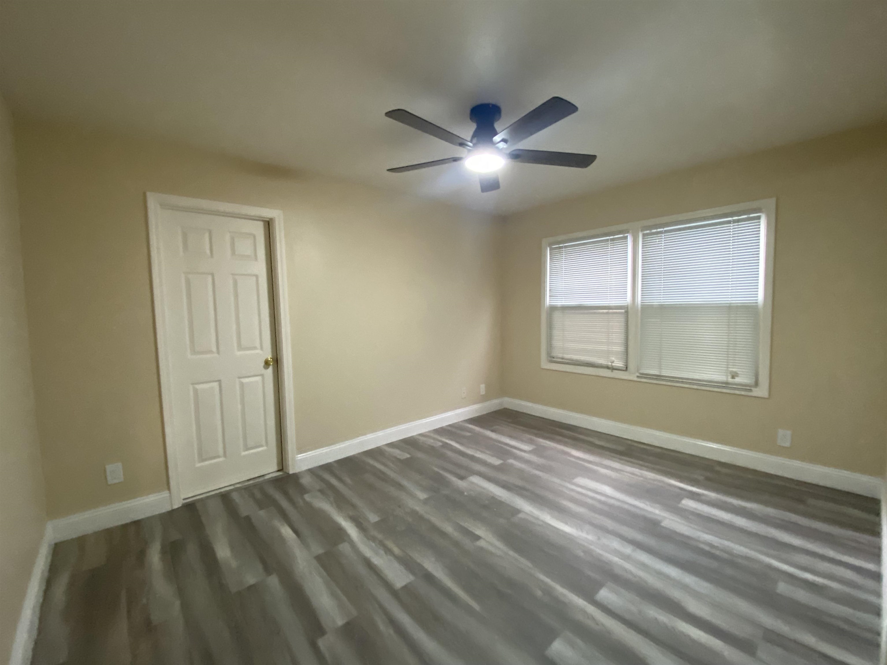 Detail Gallery Image 7 of 13 For 1866 Granada Dr, Concord,  CA 94519 - 3 Beds | 2 Baths