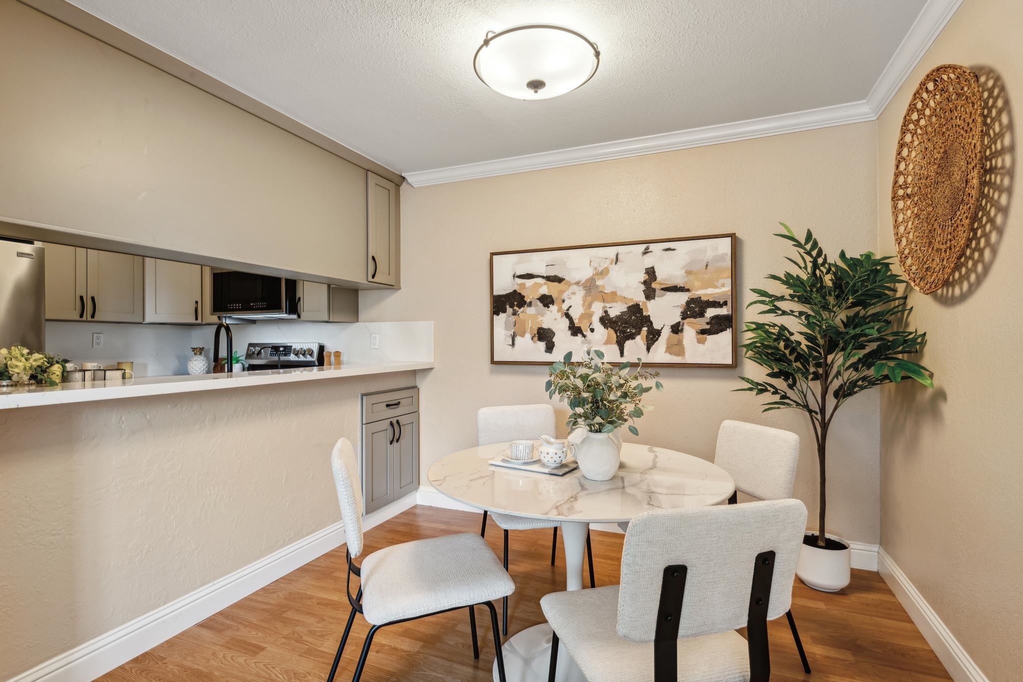 Photo #8: 41119788 Listing: Photo #8