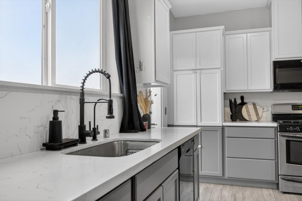 Detail Gallery Image 12 of 44 For 1958 Freedom Way, Rio Vista,  CA 94571 - 4 Beds | 2/1 Baths