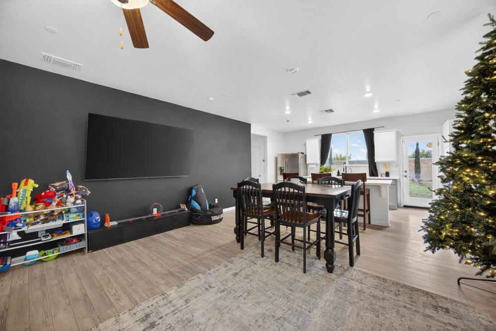 Detail Gallery Image 7 of 44 For 1958 Freedom Way, Rio Vista,  CA 94571 - 4 Beds | 2/1 Baths