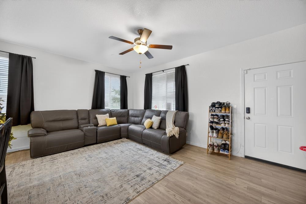 Detail Gallery Image 8 of 44 For 1958 Freedom Way, Rio Vista,  CA 94571 - 4 Beds | 2/1 Baths