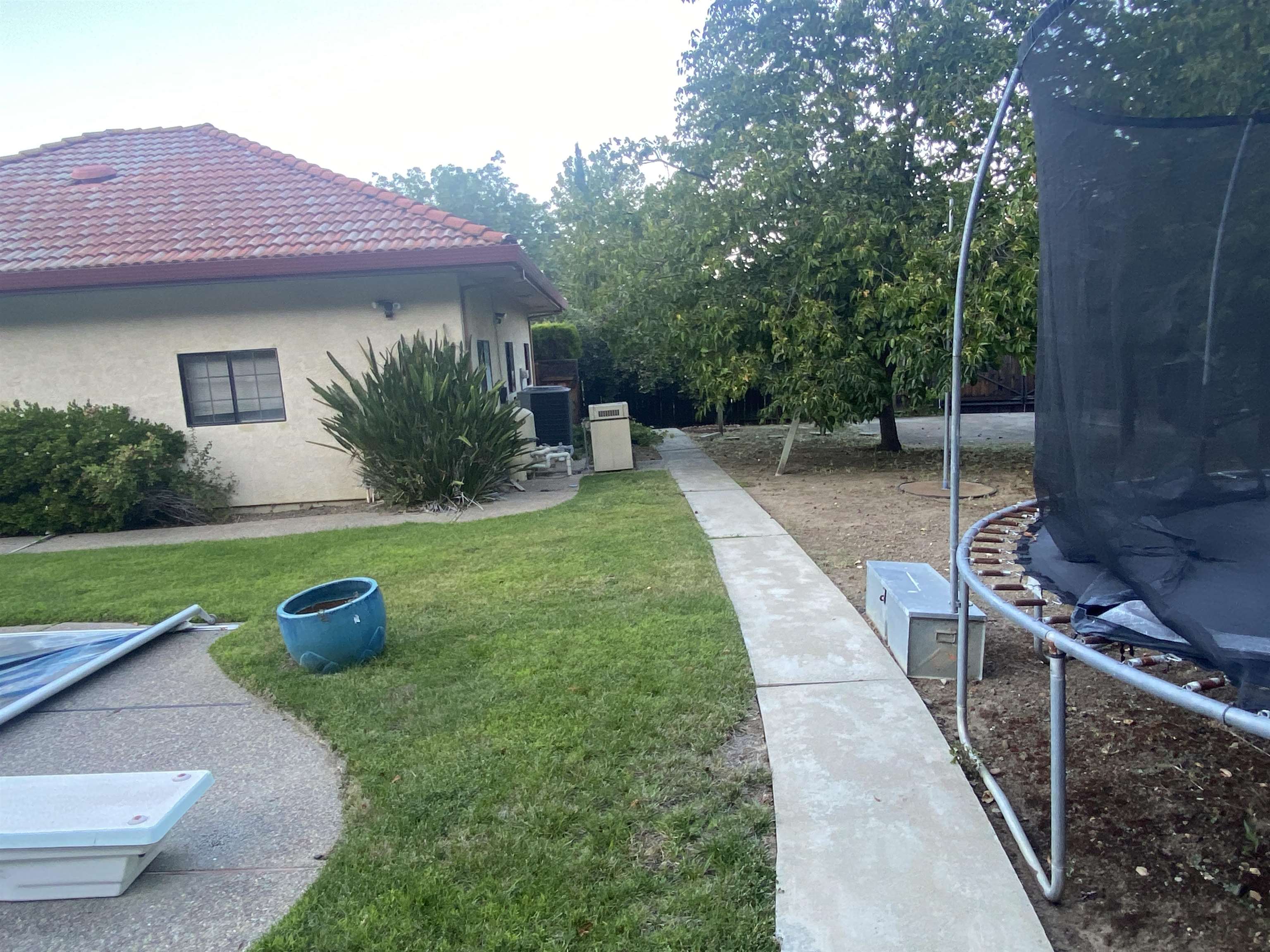 Detail Gallery Image 27 of 38 For 11 Foothill Lane, Pleasanton,  CA 94588 - 4 Beds | 4 Baths