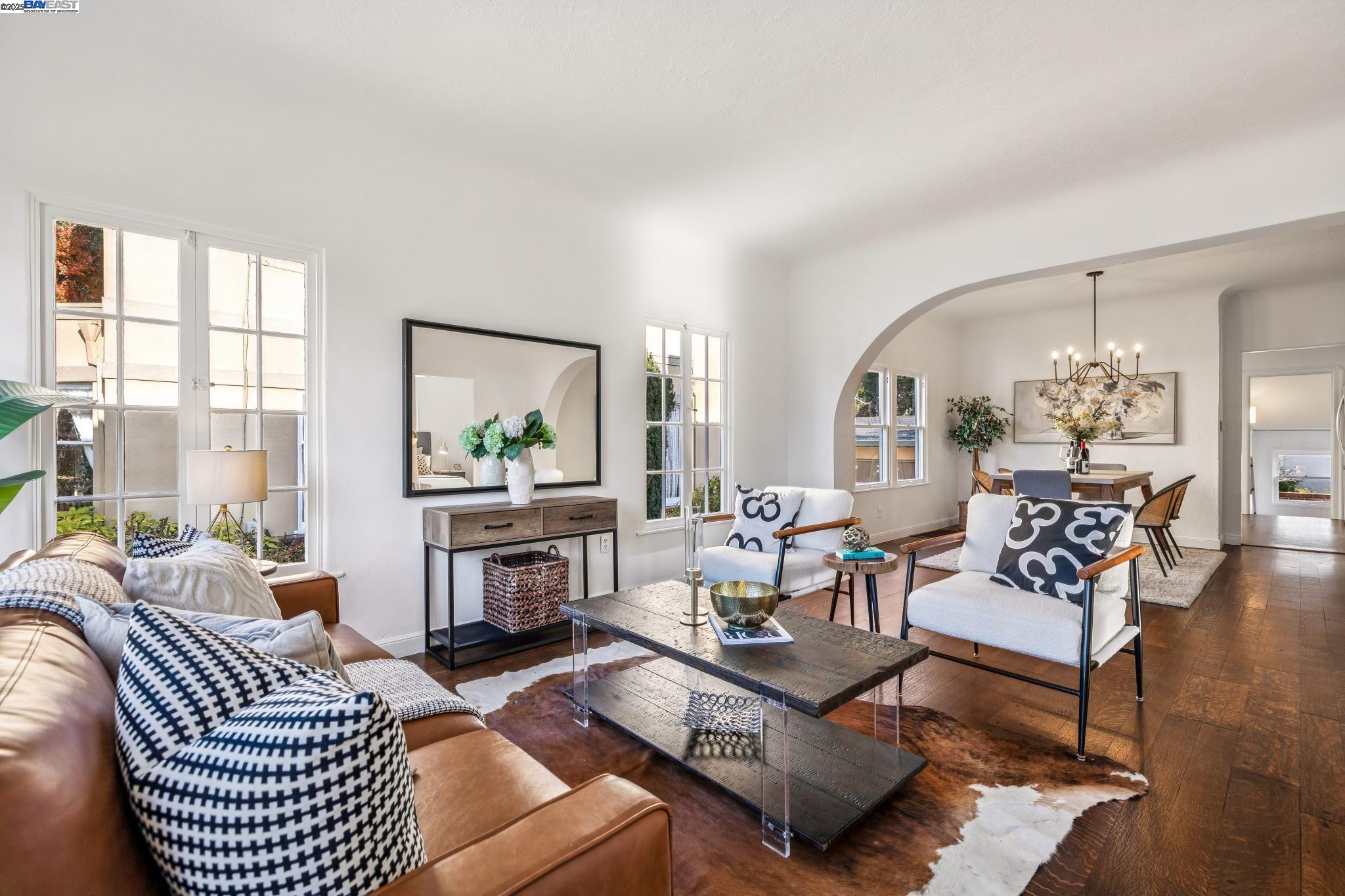 Detail Gallery Image 3 of 58 For 1354 Regent St, Alameda,  CA 94501 - 3 Beds | 2 Baths