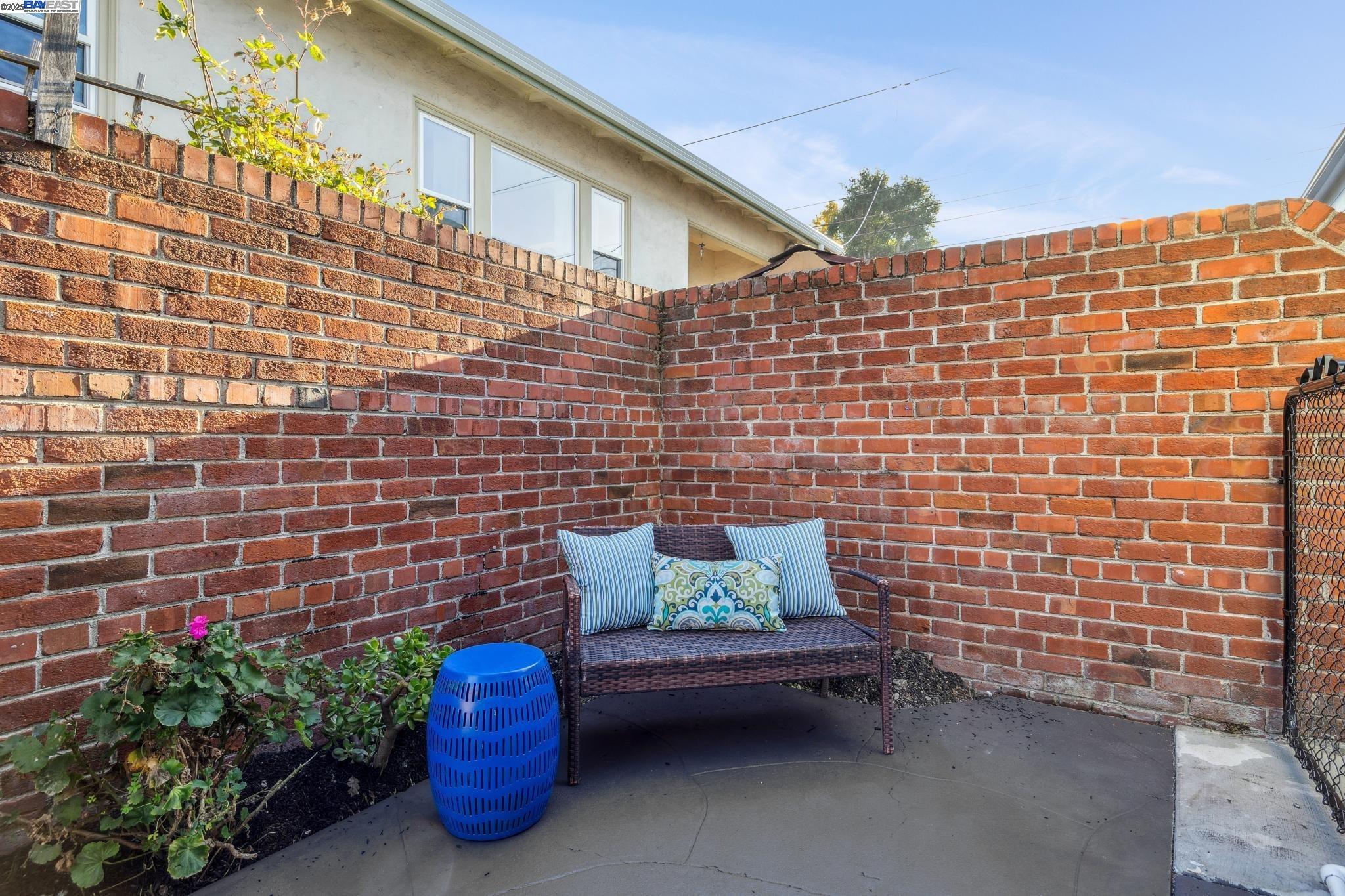 Detail Gallery Image 54 of 58 For 1354 Regent St, Alameda,  CA 94501 - 3 Beds | 2 Baths
