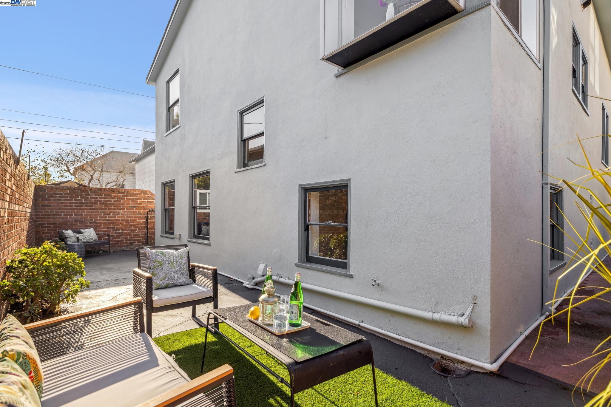 Detail Gallery Image 57 of 58 For 1354 Regent St, Alameda,  CA 94501 - 3 Beds | 2 Baths