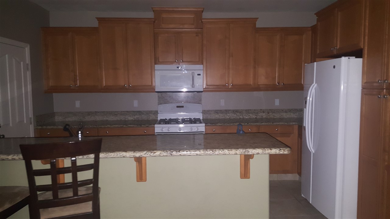 Detail Gallery Image 3 of 5 For 165 W Santa Barbara Way, Mountain House,  CA 95391 - 3 Beds | 3 Baths