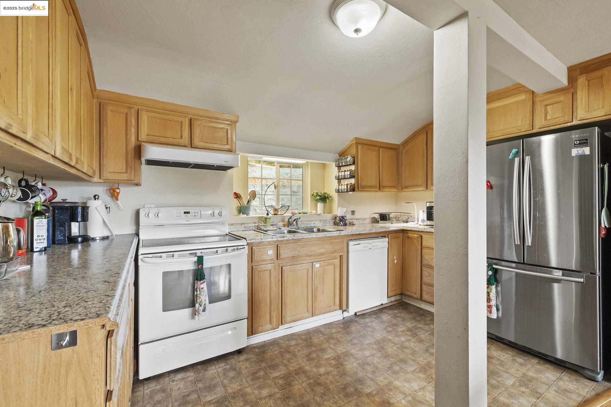 Detail Gallery Image 5 of 30 For Jack Page Road, Sonora,  CA 95370 - 2 Beds | 1/1 Baths