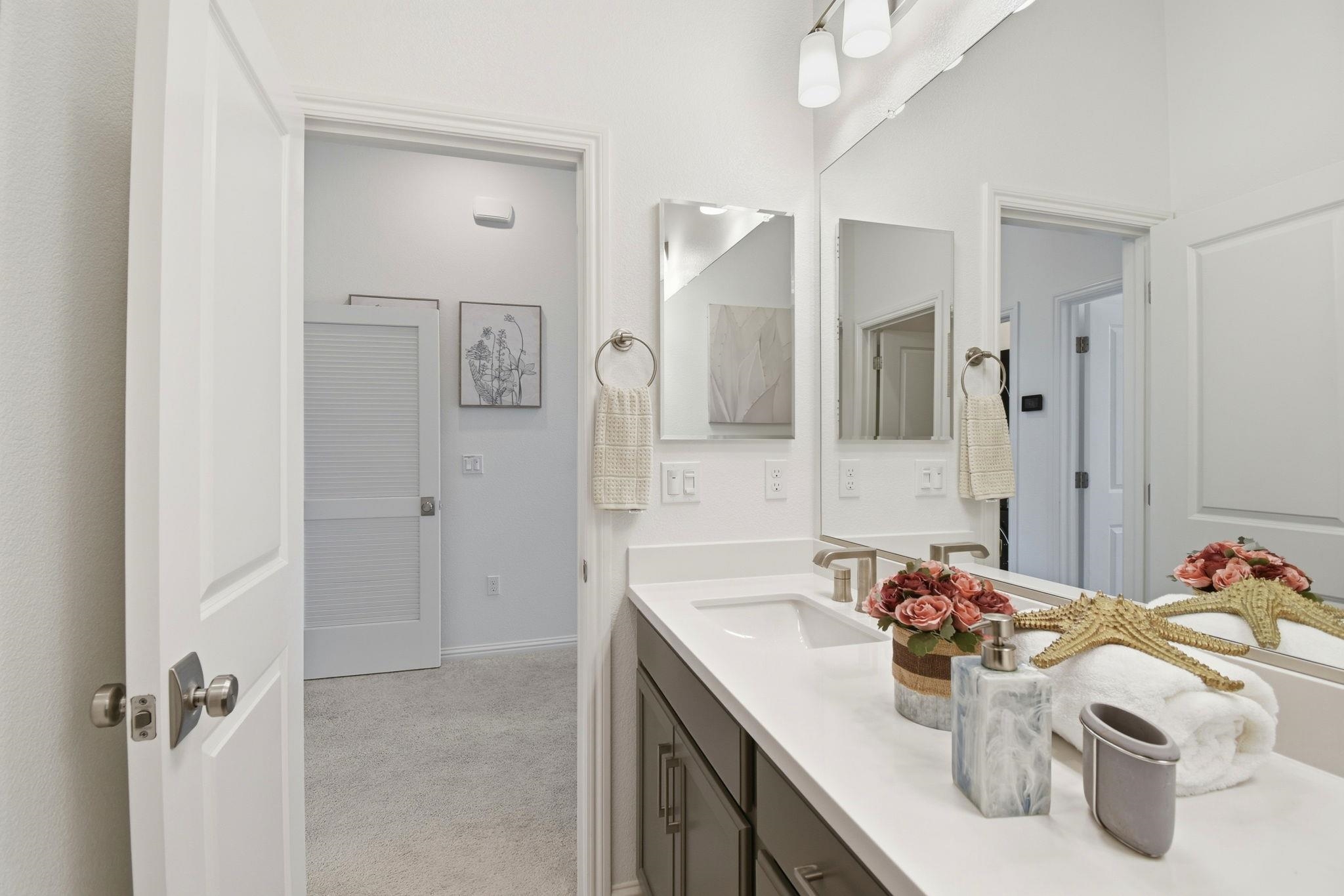 Detail Gallery Image 23 of 36 For 2878 Derbyline Ln, Alameda,  CA 94501 - 2 Beds | 1/1 Baths