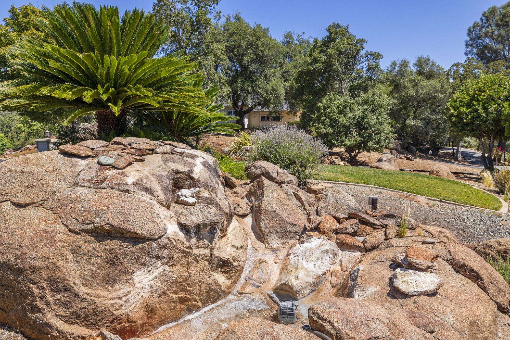 Detail Gallery Image 8 of 60 For 15595 Curtis Cir, Sonora,  CA 95370 - 3 Beds | 2/1 Baths