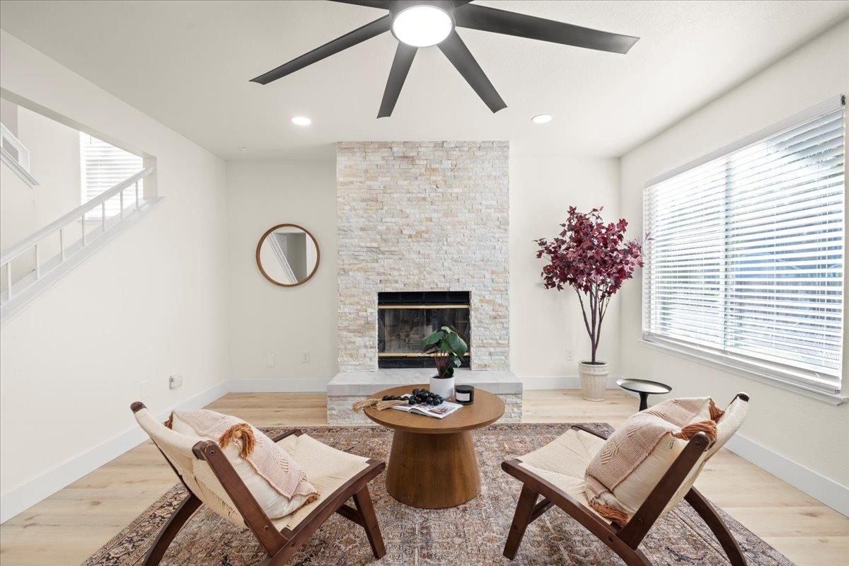 Detail Gallery Image 13 of 38 For 7212 Tiant Way, Elk Grove,  CA 95758 - 4 Beds | 2/1 Baths