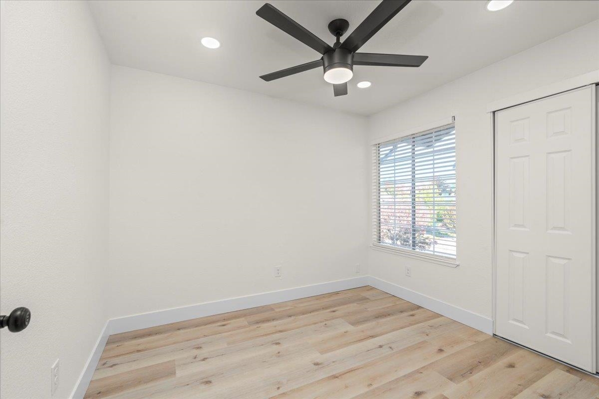 Detail Gallery Image 27 of 38 For 7212 Tiant Way, Elk Grove,  CA 95758 - 4 Beds | 2/1 Baths