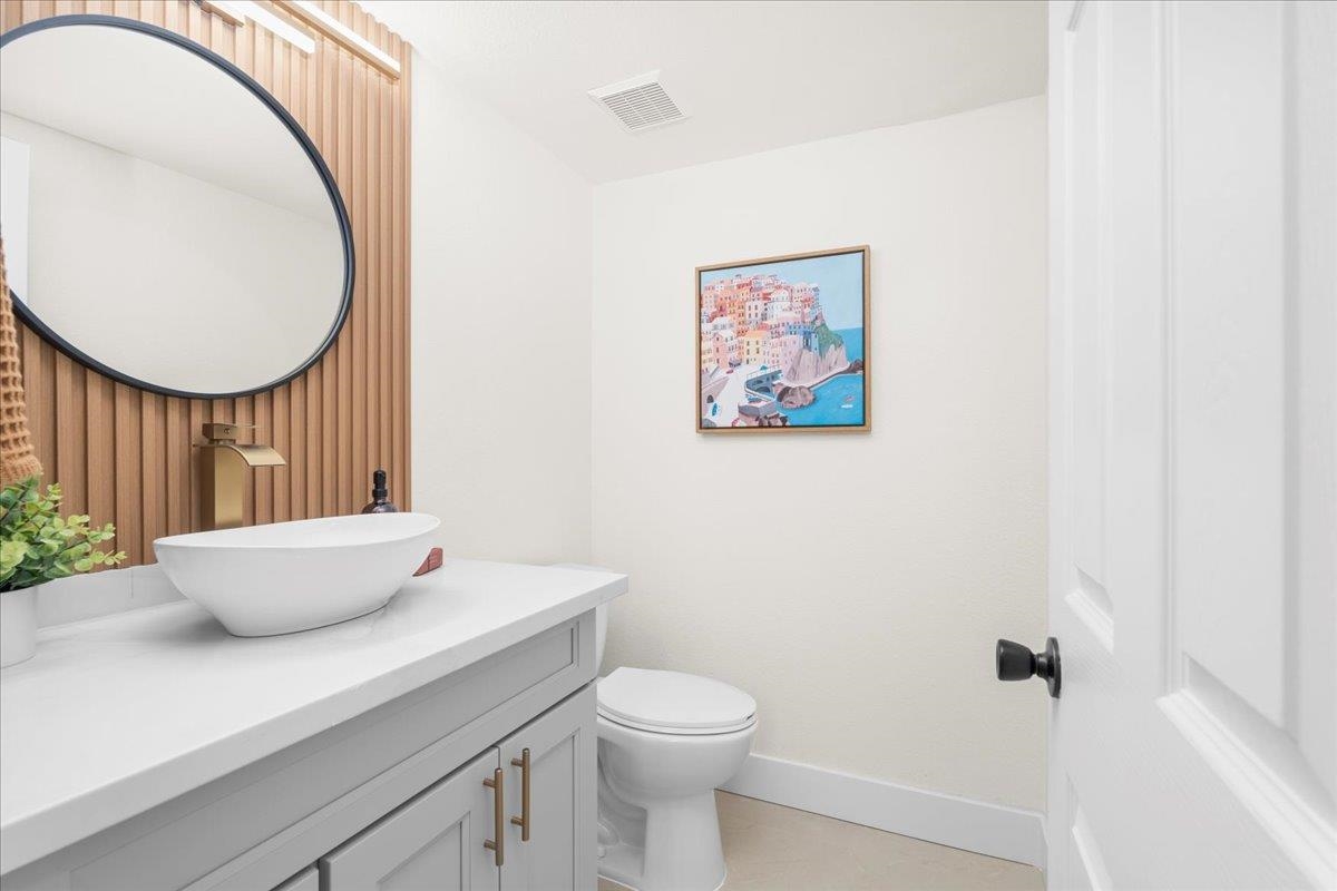 Detail Gallery Image 31 of 38 For 7212 Tiant Way, Elk Grove,  CA 95758 - 4 Beds | 2/1 Baths