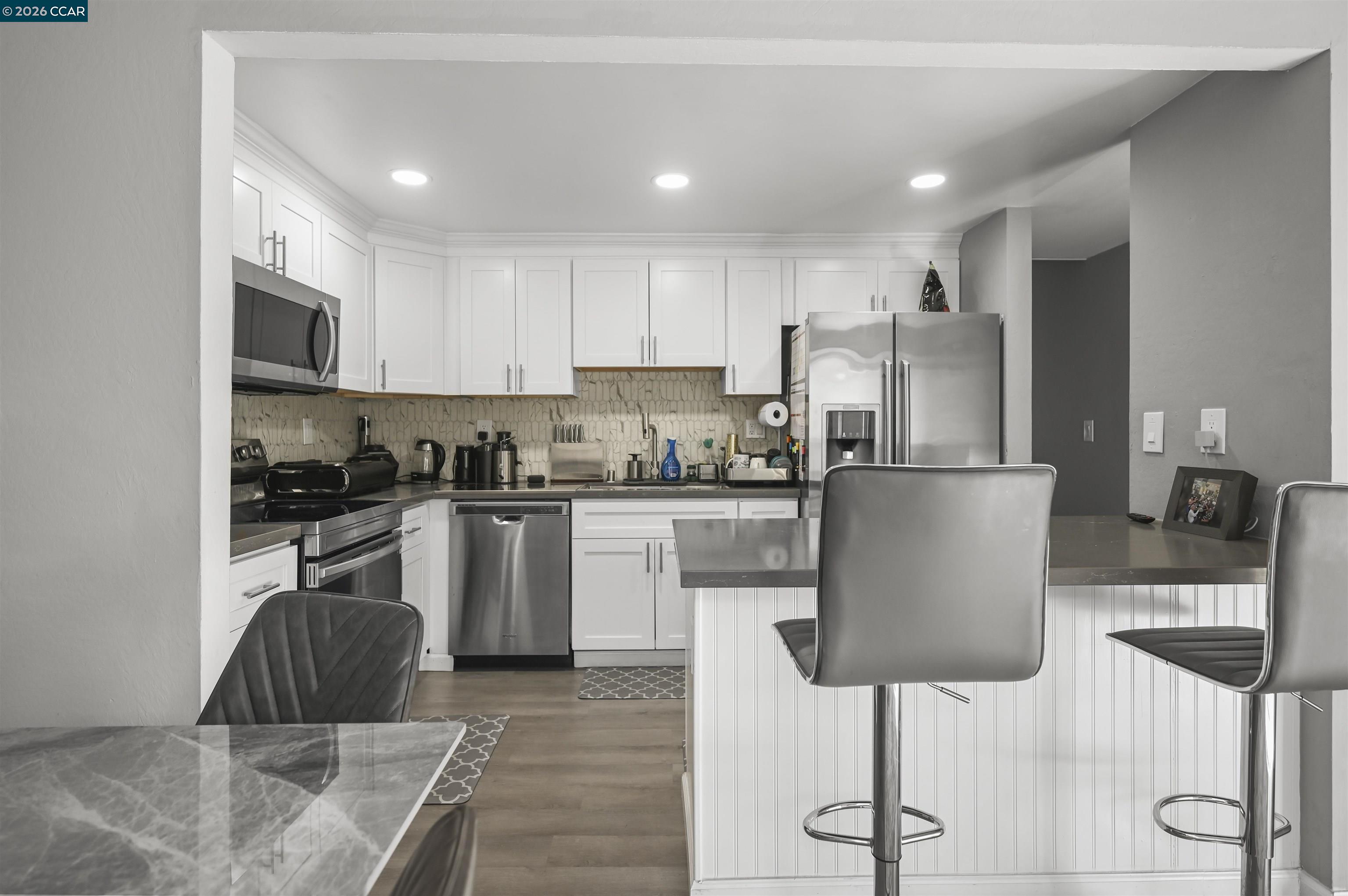 Photo #6: 41119819 Listing: Photo #6