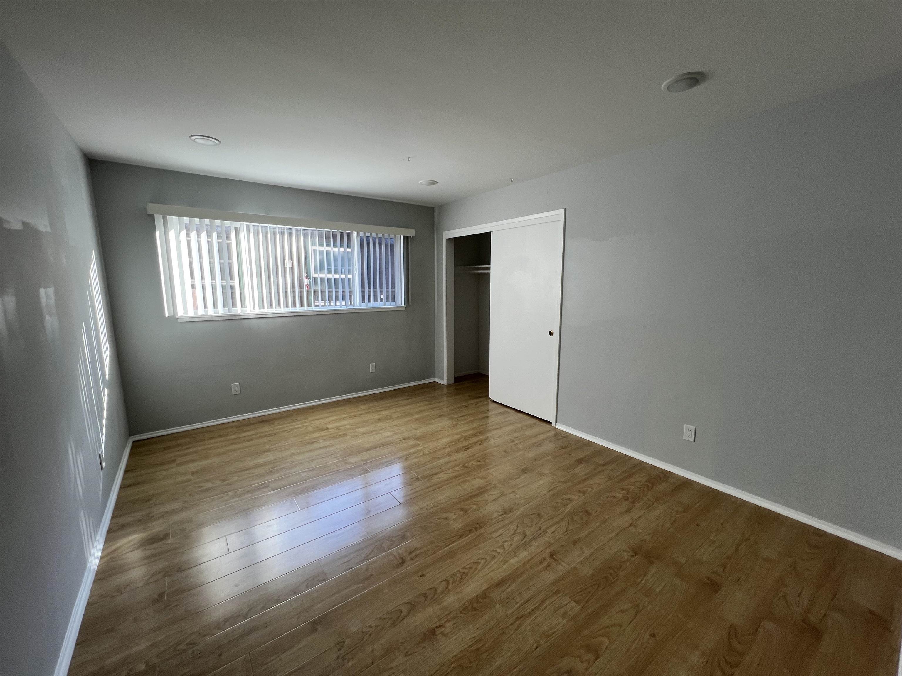 Detail Gallery Image 2 of 10 For 2636 Warring St #204,  Berkeley,  CA 94704 - 2 Beds | 1 Baths