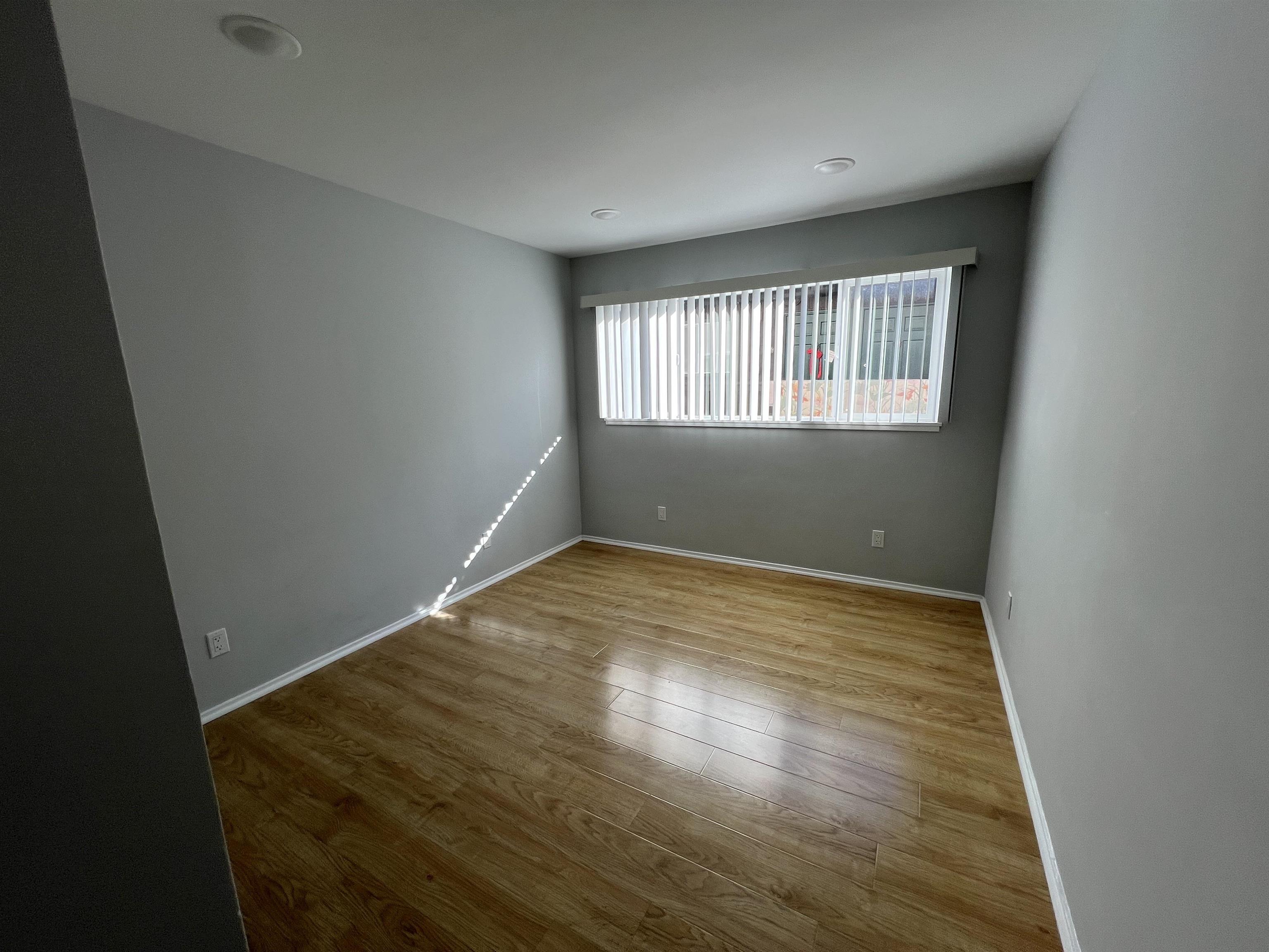 Detail Gallery Image 4 of 10 For 2636 Warring St #204,  Berkeley,  CA 94704 - 2 Beds | 1 Baths