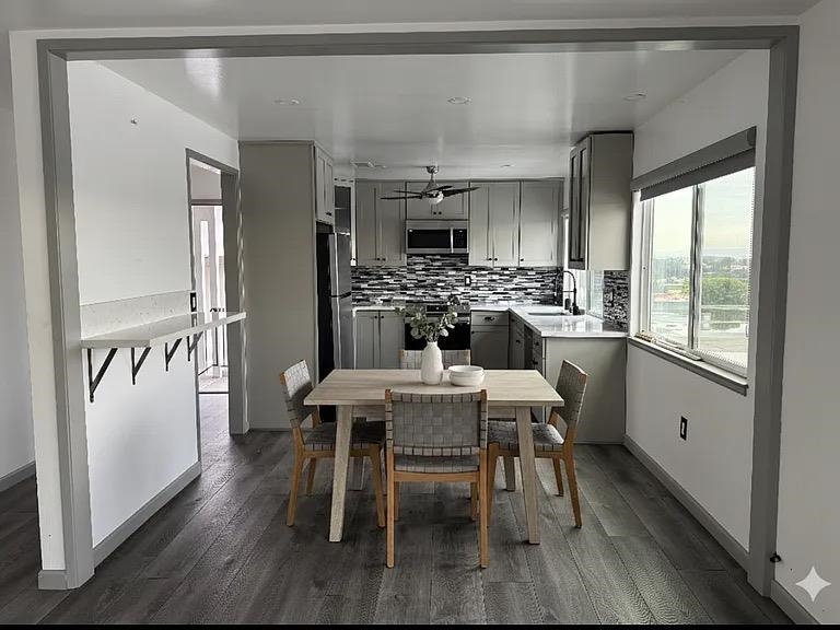 Detail Gallery Image 3 of 7 For 3081 Birmingham Dr, San Pablo,  CA 94806 - 2 Beds | 1 Baths