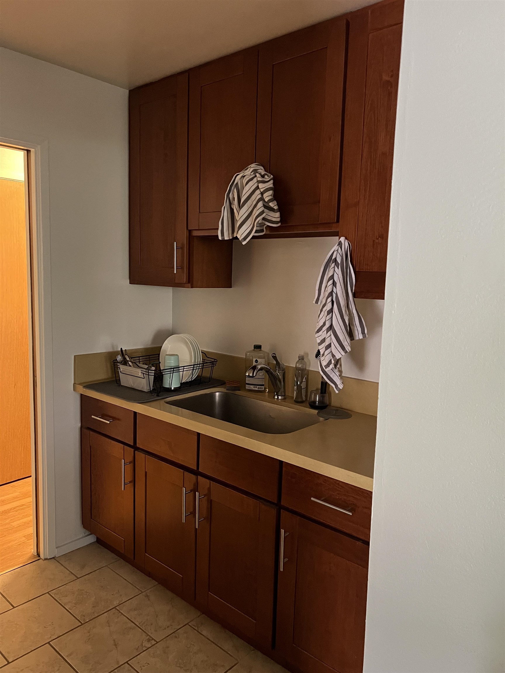Detail Gallery Image 4 of 8 For 2636 Warring St #101,  Berkeley,  CA 94704 - 1 Beds | 1 Baths