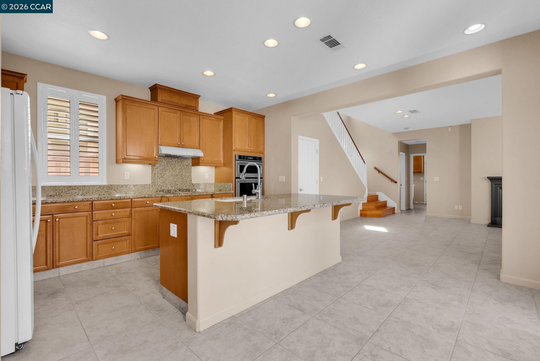 Detail Gallery Image 12 of 54 For 1051 Madrone Ave, Vallejo,  CA 94592 - 3 Beds | 2/1 Baths