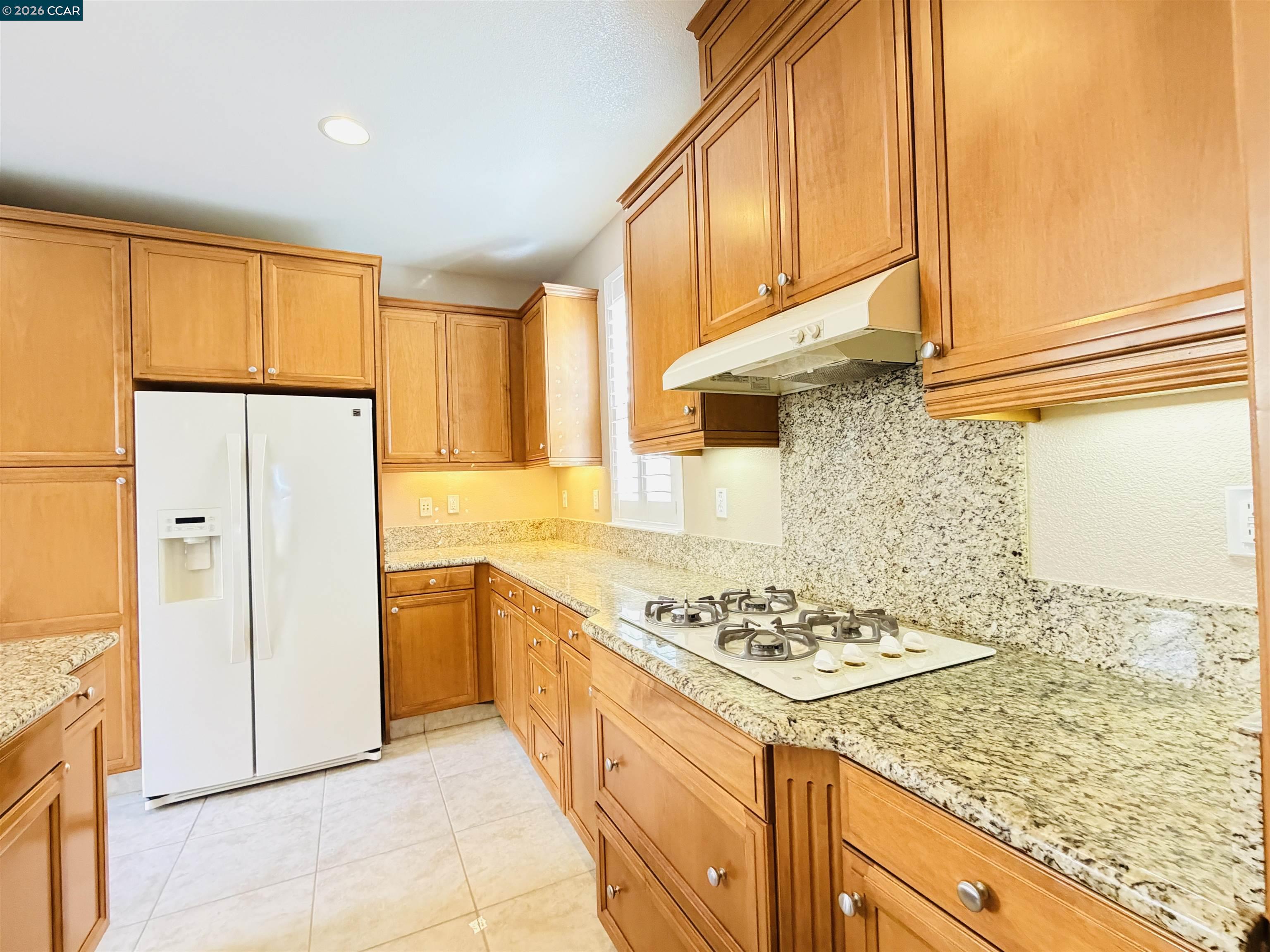 Detail Gallery Image 16 of 54 For 1051 Madrone Ave, Vallejo,  CA 94592 - 3 Beds | 2/1 Baths