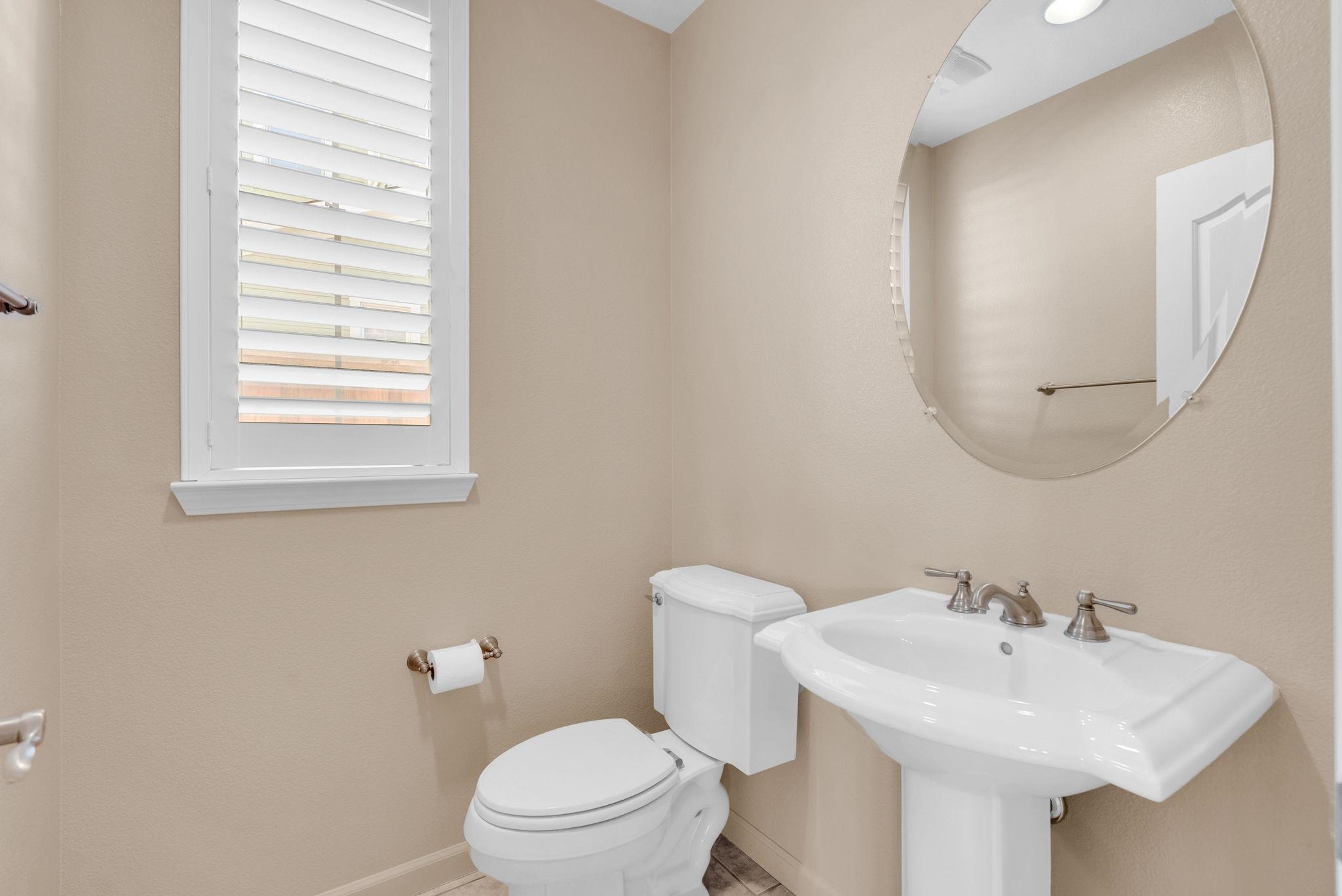 Detail Gallery Image 18 of 40 For 1051 Madrone Ave, Vallejo,  CA 94592 - 3 Beds | 2/1 Baths