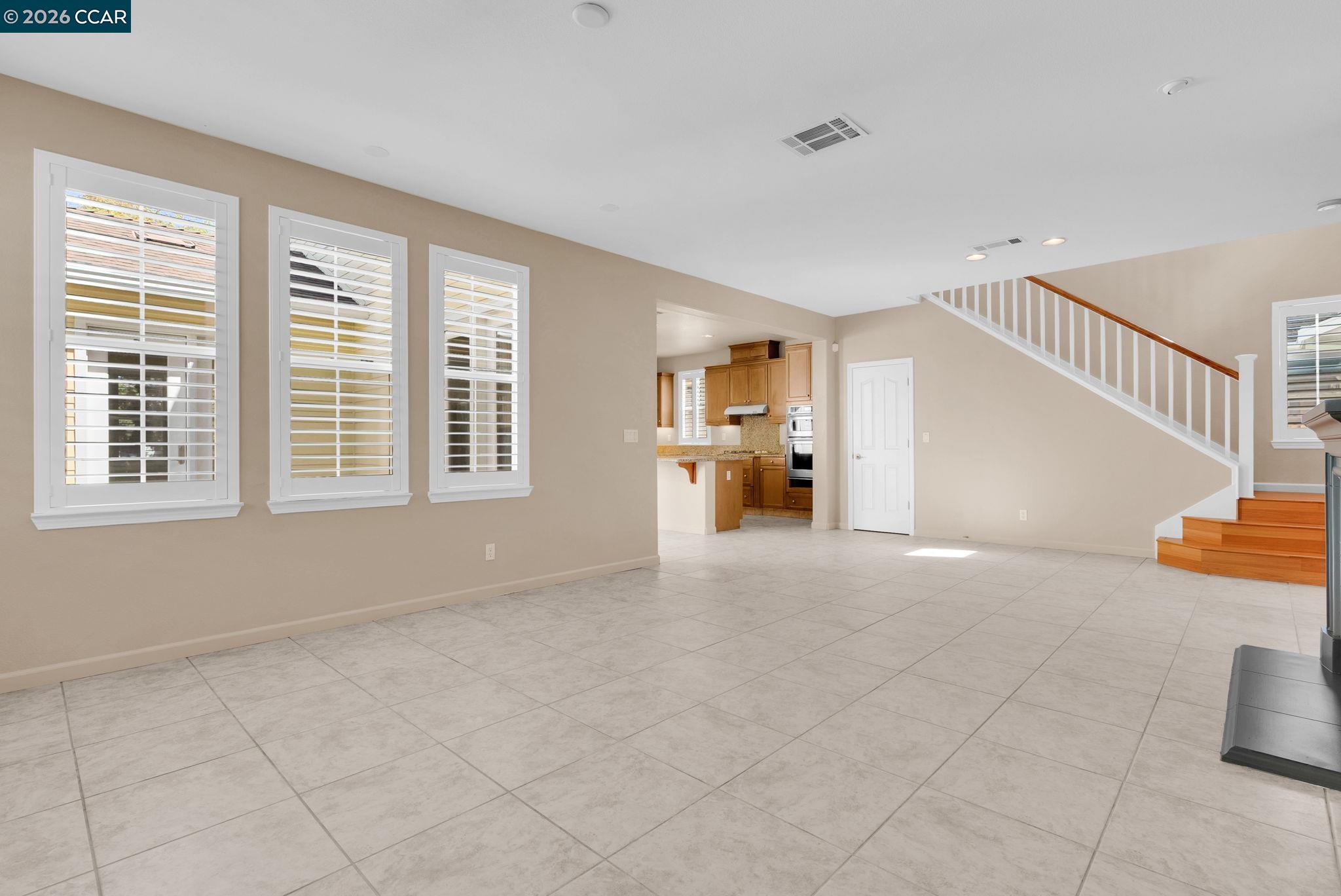 Detail Gallery Image 23 of 54 For 1051 Madrone Ave, Vallejo,  CA 94592 - 3 Beds | 2/1 Baths