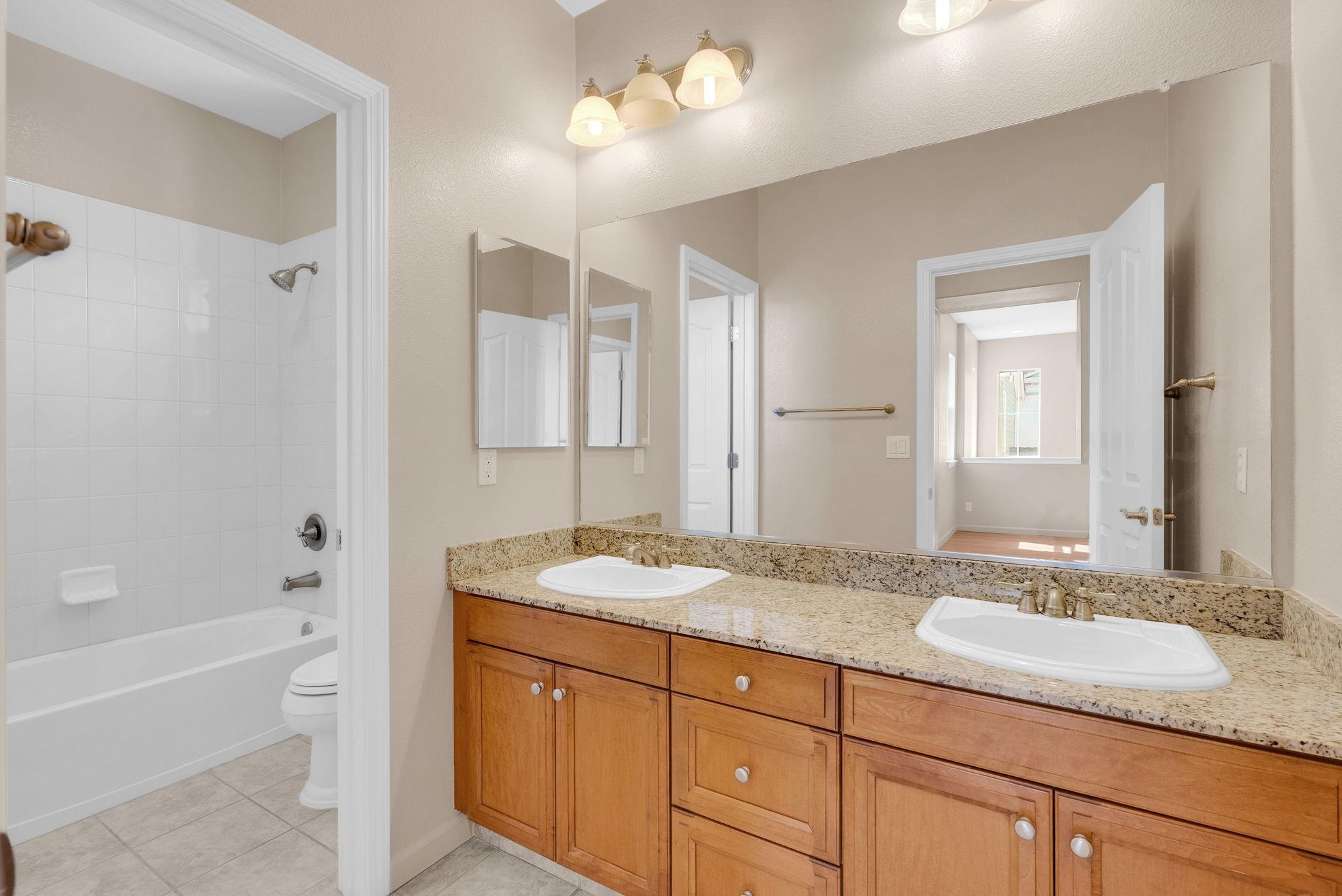 Detail Gallery Image 32 of 40 For 1051 Madrone Ave, Vallejo,  CA 94592 - 3 Beds | 2/1 Baths