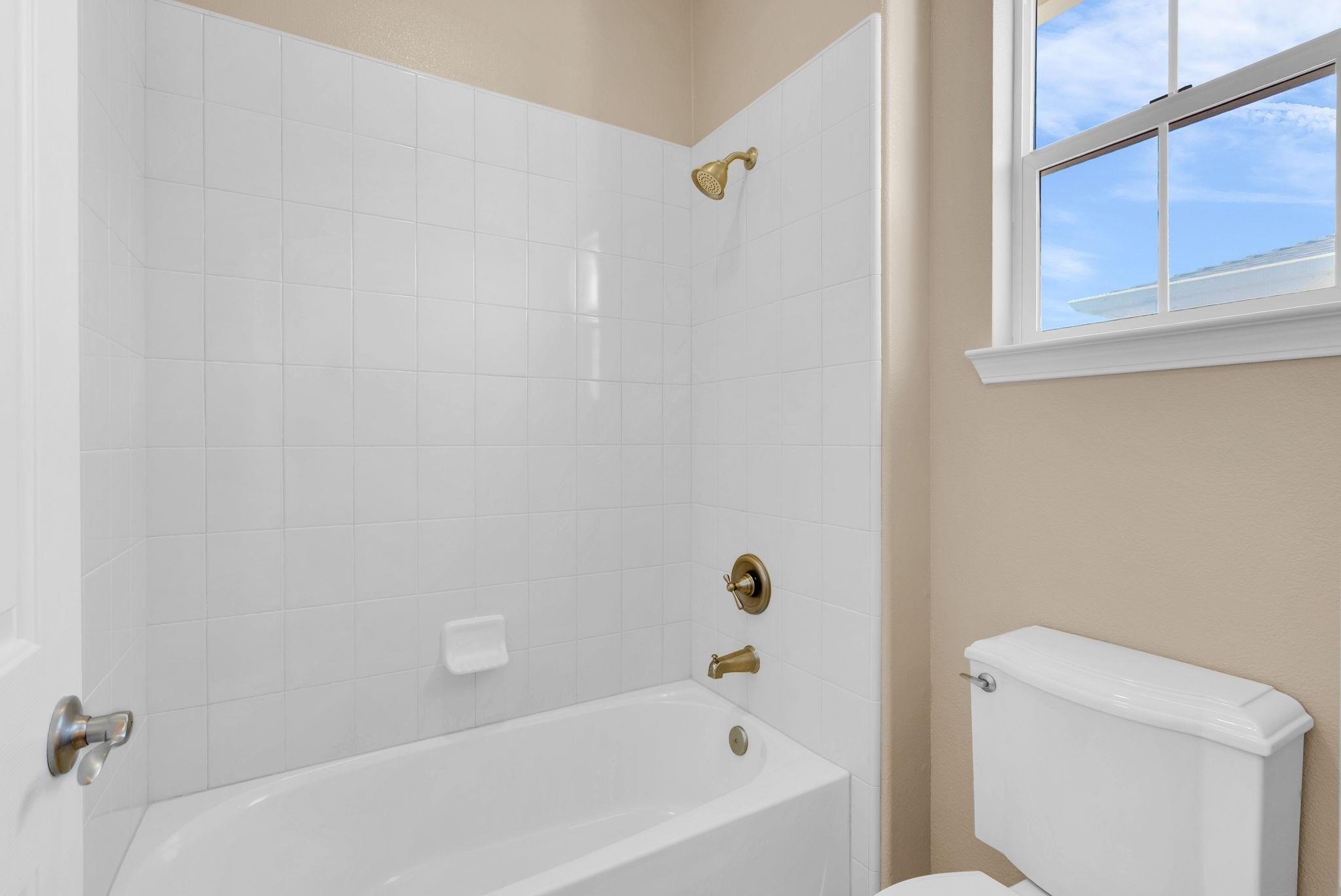 Detail Gallery Image 33 of 40 For 1051 Madrone Ave, Vallejo,  CA 94592 - 3 Beds | 2/1 Baths