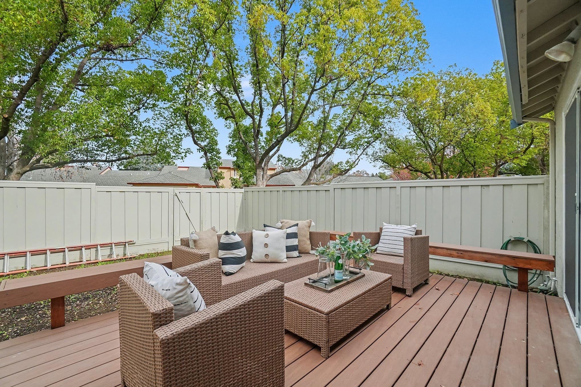 Detail Gallery Image 19 of 30 For 674 St Ives Ct, Walnut Creek,  CA 94507 - 2 Beds | 2 Baths