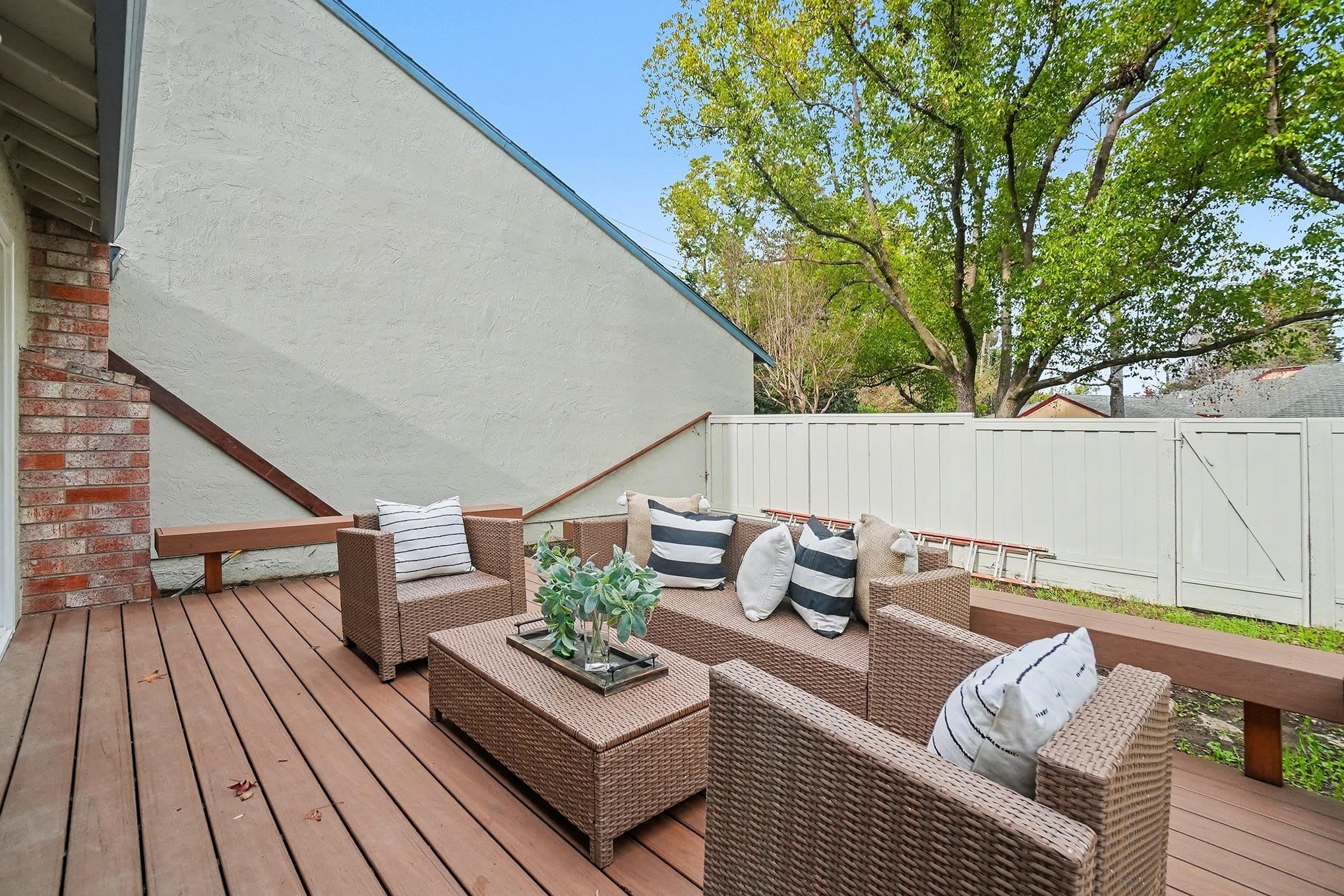 Detail Gallery Image 20 of 30 For 674 St Ives Ct, Walnut Creek,  CA 94507 - 2 Beds | 2 Baths