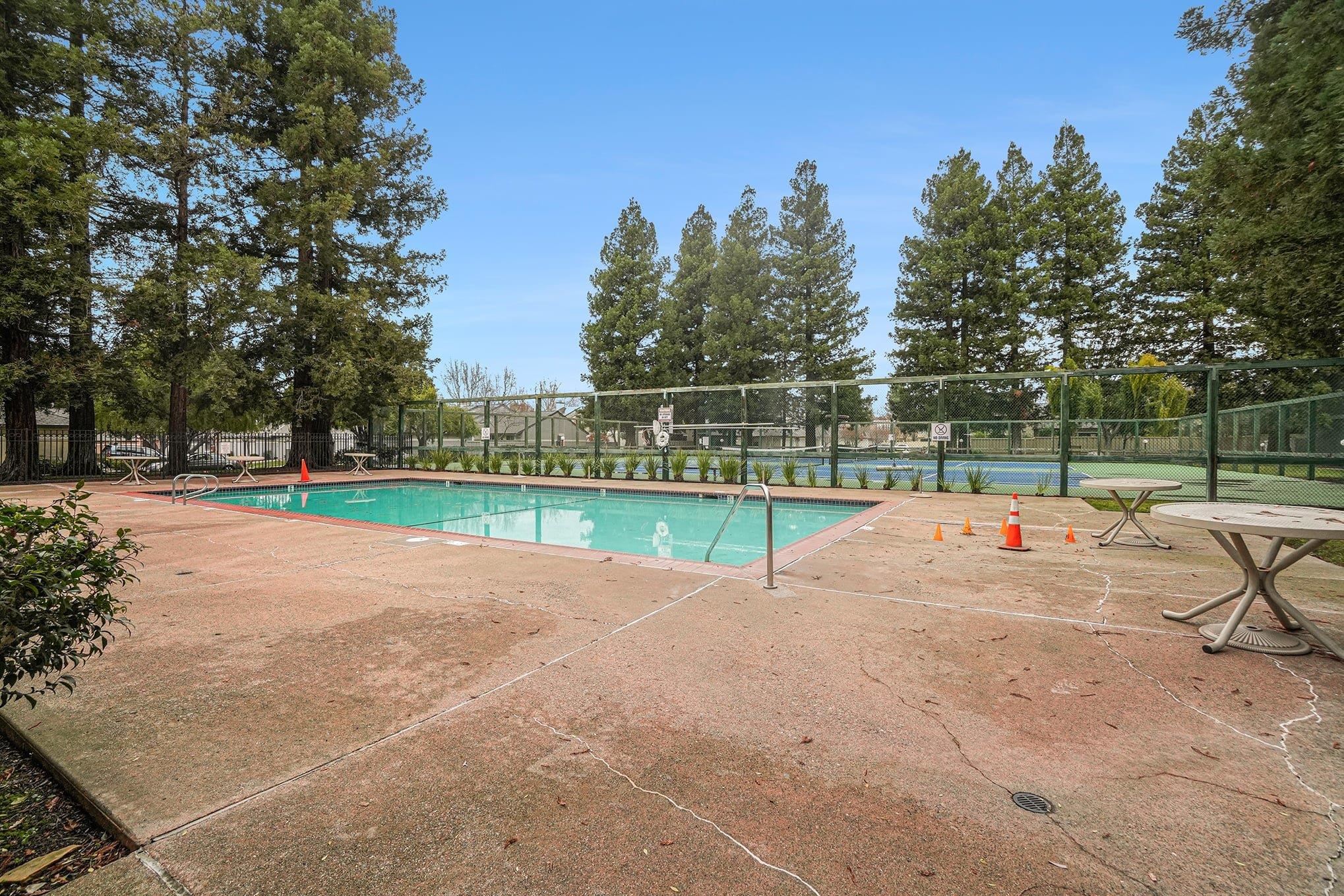 Detail Gallery Image 24 of 30 For 674 St Ives Ct, Walnut Creek,  CA 94507 - 2 Beds | 2 Baths