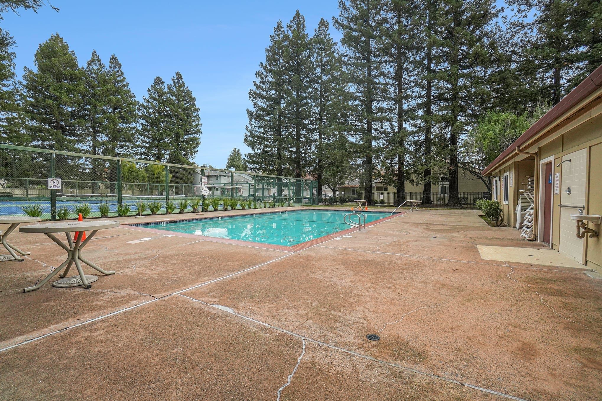 Detail Gallery Image 25 of 30 For 674 St Ives Ct, Walnut Creek,  CA 94507 - 2 Beds | 2 Baths