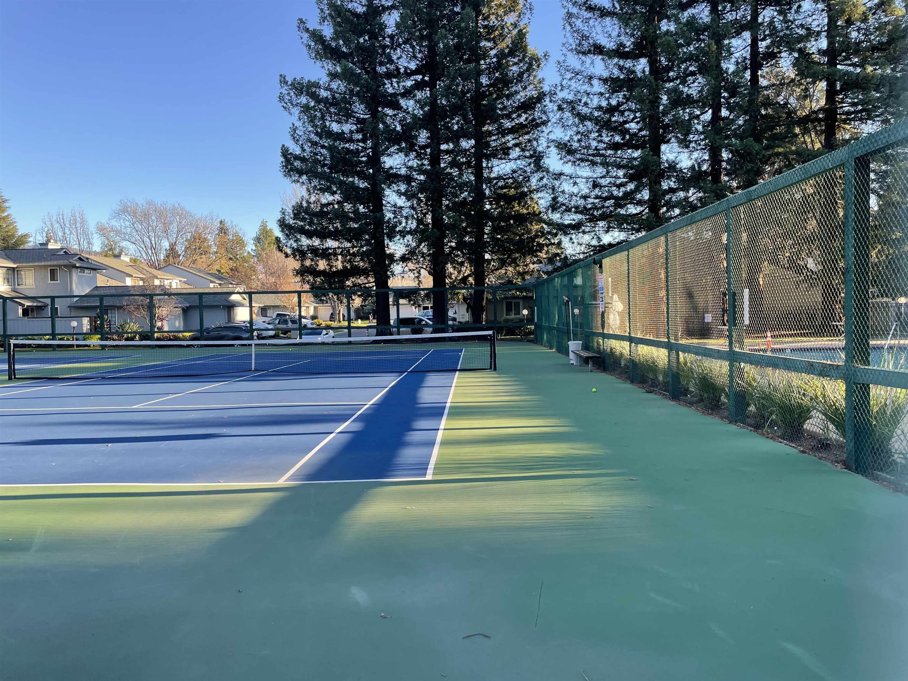 Detail Gallery Image 27 of 30 For 674 St Ives Ct, Walnut Creek,  CA 94507 - 2 Beds | 2 Baths