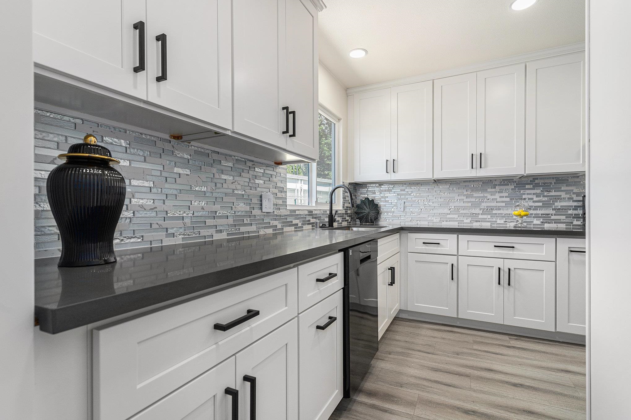 Detail Gallery Image 7 of 18 For 30 Palm Dr #30,  Union City,  CA 94587 - 4 Beds | 2 Baths