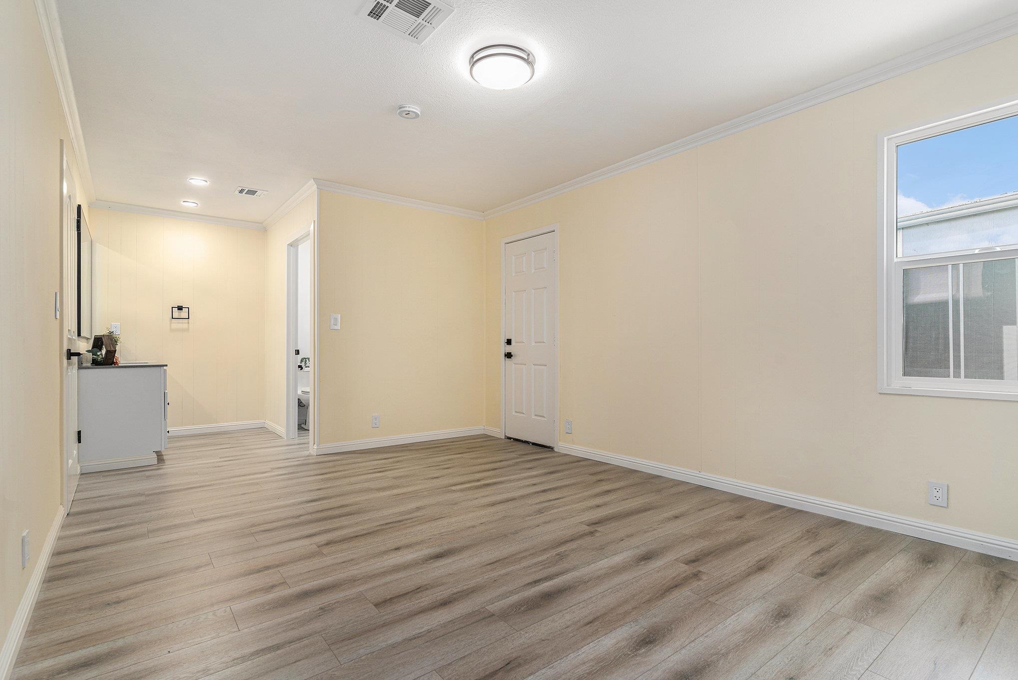 Detail Gallery Image 9 of 18 For 30 Palm Dr #30,  Union City,  CA 94587 - 4 Beds | 2 Baths