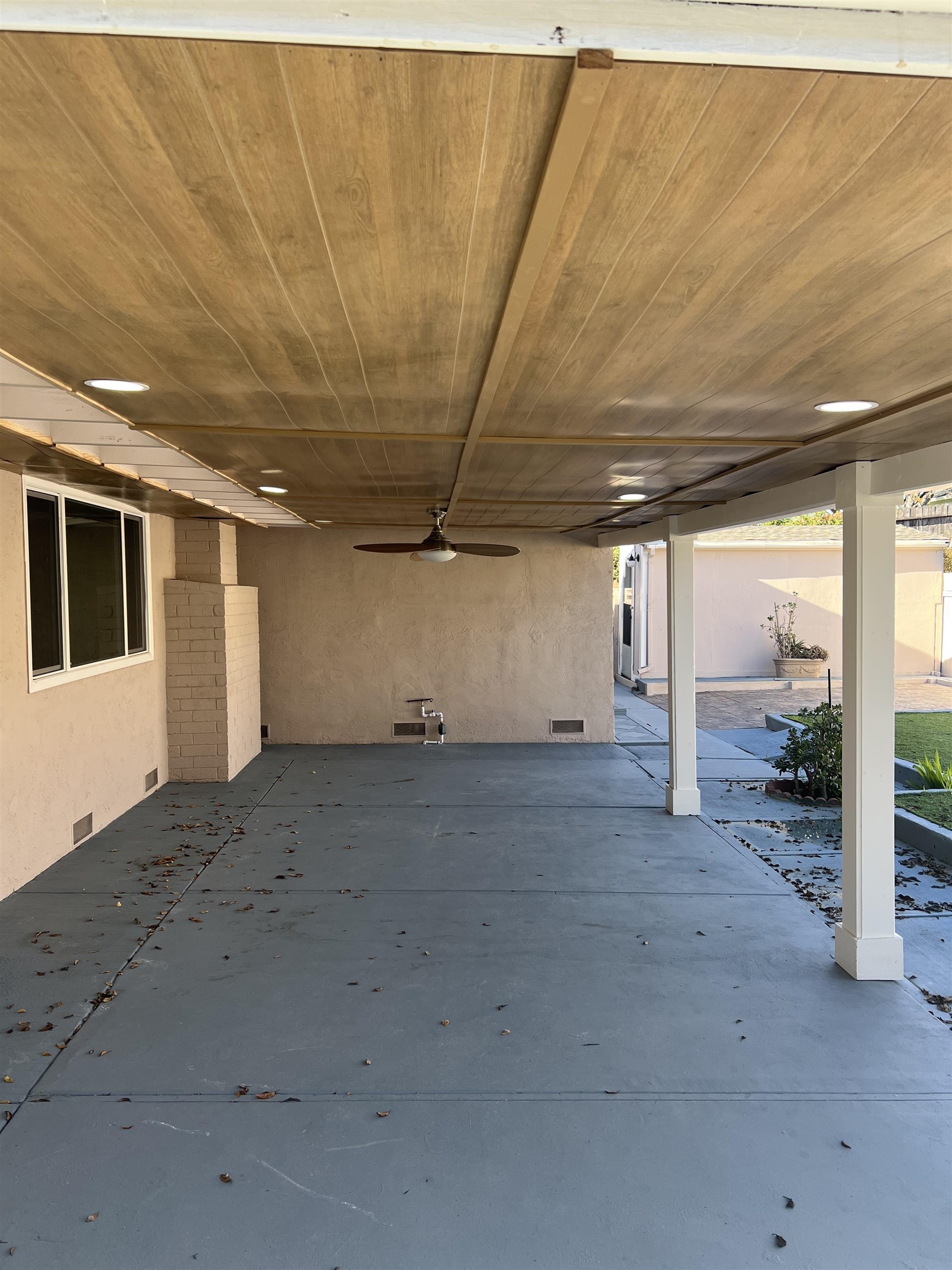 Detail Gallery Image 30 of 42 For 91 E Lake Dr, Antioch,  CA 94509 - 3 Beds | 2 Baths