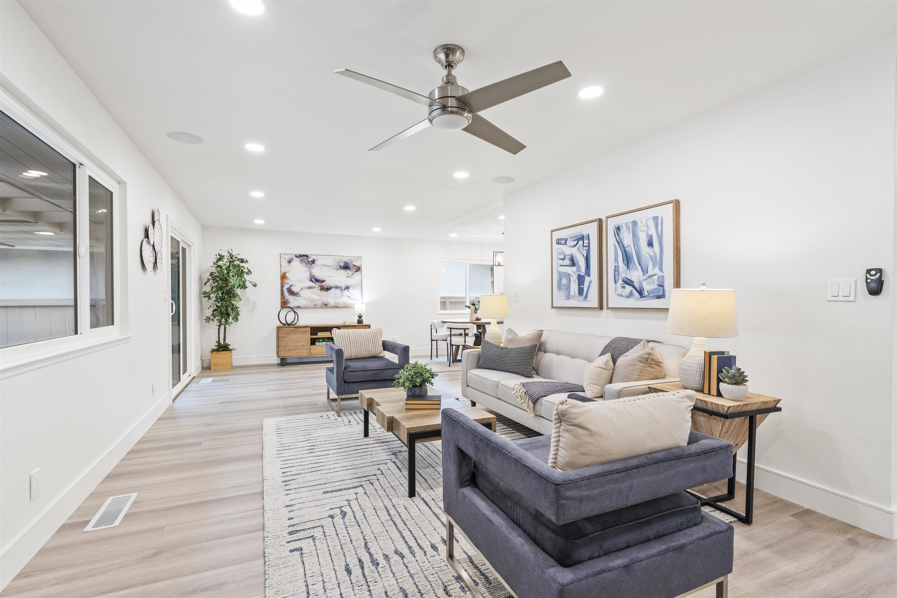 Detail Gallery Image 5 of 42 For 91 E Lake Dr, Antioch,  CA 94509 - 3 Beds | 2 Baths