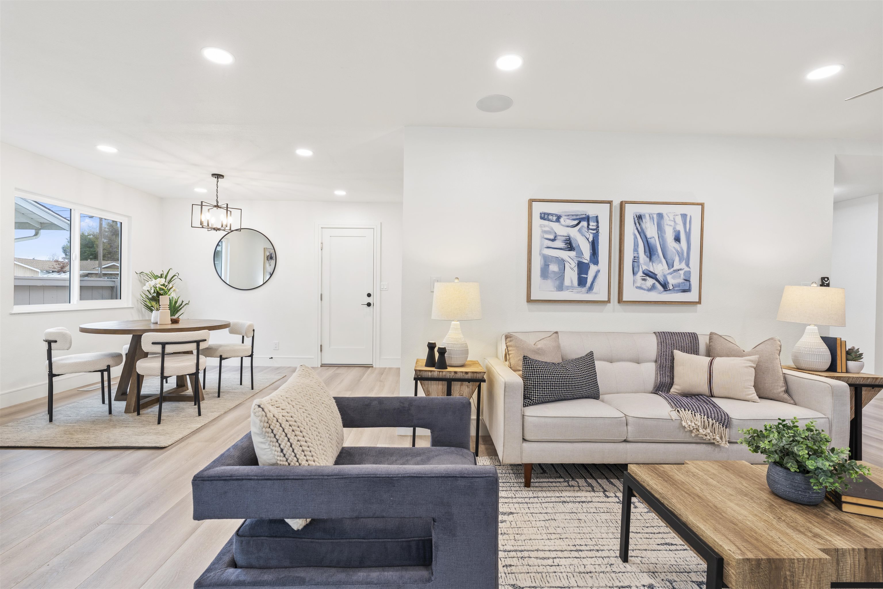 Detail Gallery Image 6 of 42 For 91 E Lake Dr, Antioch,  CA 94509 - 3 Beds | 2 Baths